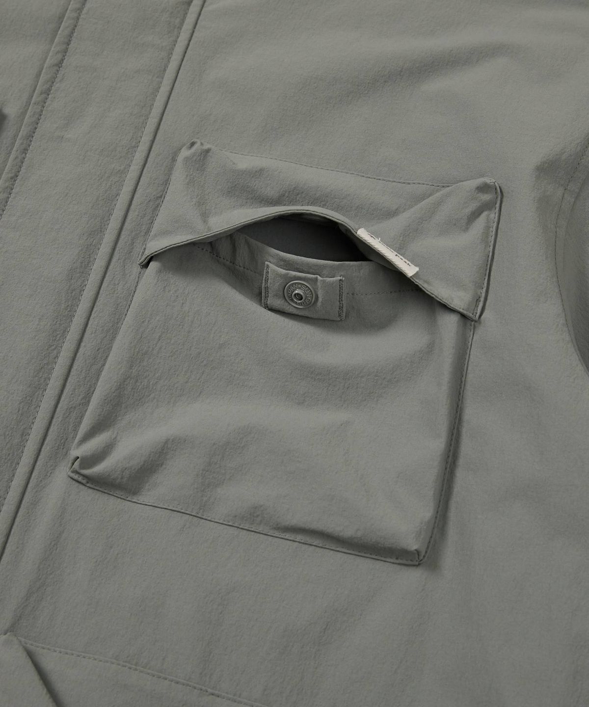 스노우피크 어패럴(SNOWPEAK APPAREL) 루트 유틸리티 바람막이 (S24FMRWB66) Dark Gray