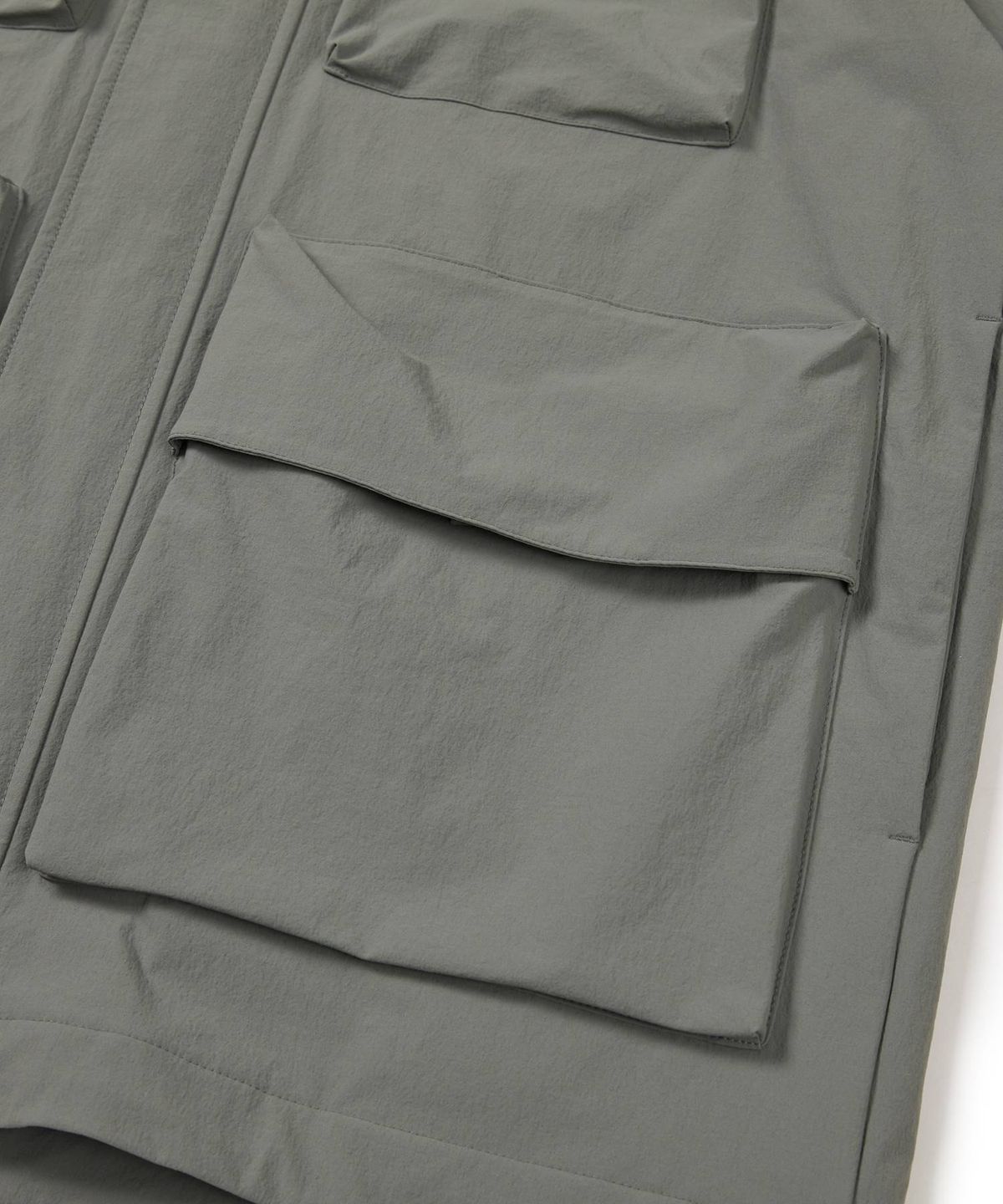 스노우피크 어패럴(SNOWPEAK APPAREL) 루트 유틸리티 바람막이 (S24FMRWB66) Dark Gray