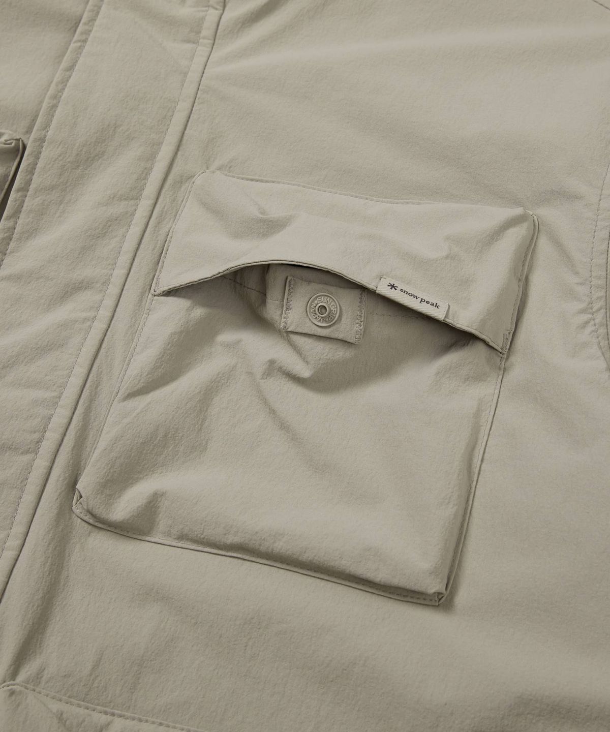 스노우피크 어패럴(SNOWPEAK APPAREL) 루트 유틸리티 바람막이 (S24FMRWB66) Beige Gray