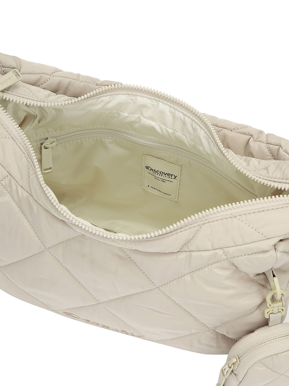 디스커버리 익스페디션(DISCOVERY EXPEDITION) 멜로즈 퀼팅 숄더백 M (BEIGE2)
