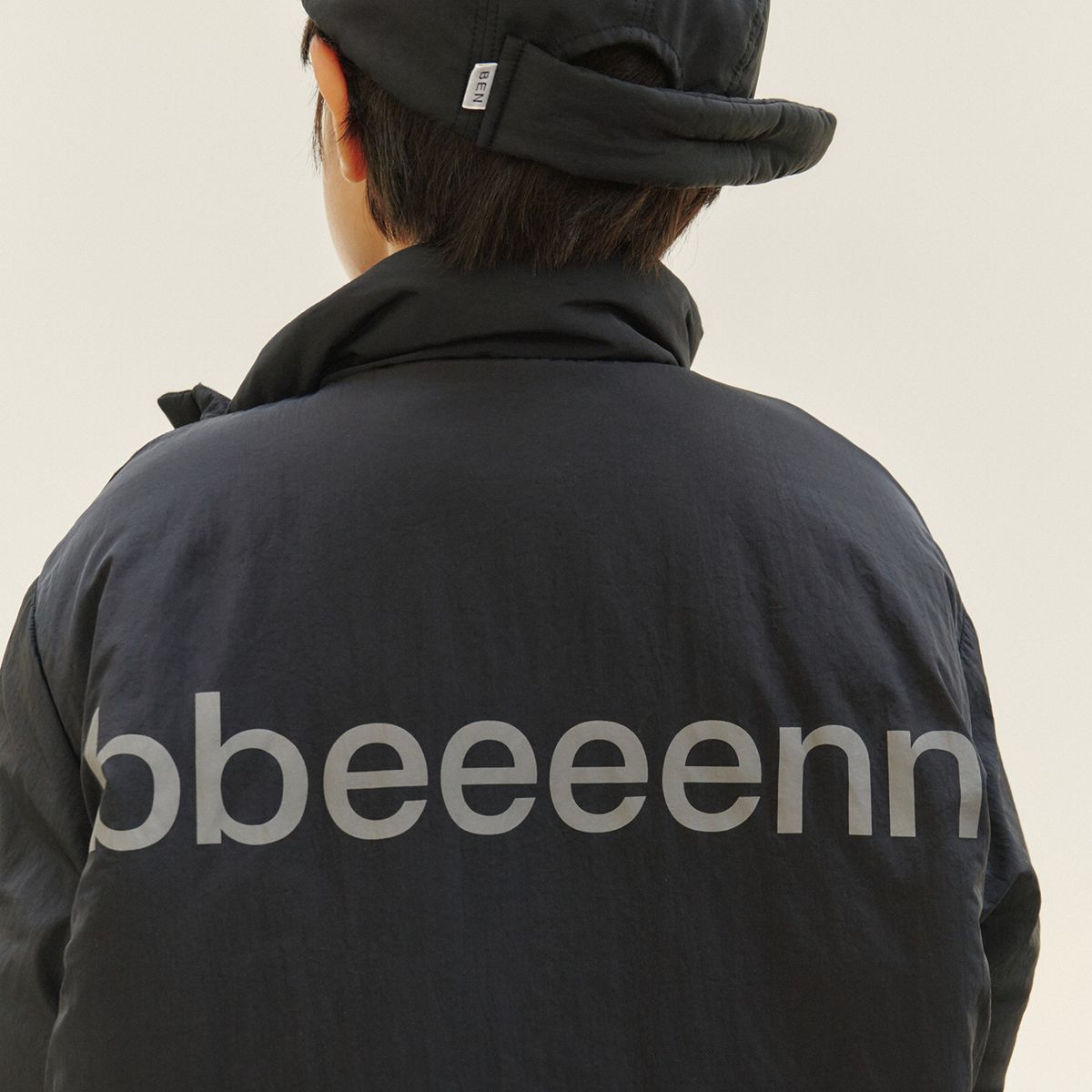 벤(BBEEEENN) 오버핏 패디드 자켓_블랙