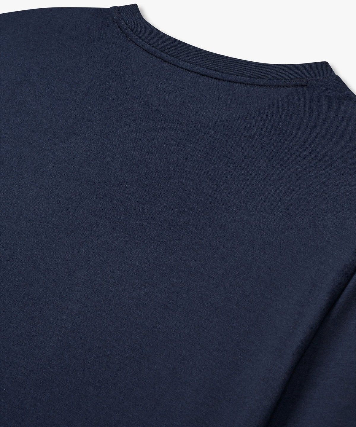 아르마니 익스체인지(ARMANI EXCHANGE) 남성 로고 슬리브 크루넥 티셔츠_네이비 A414330007