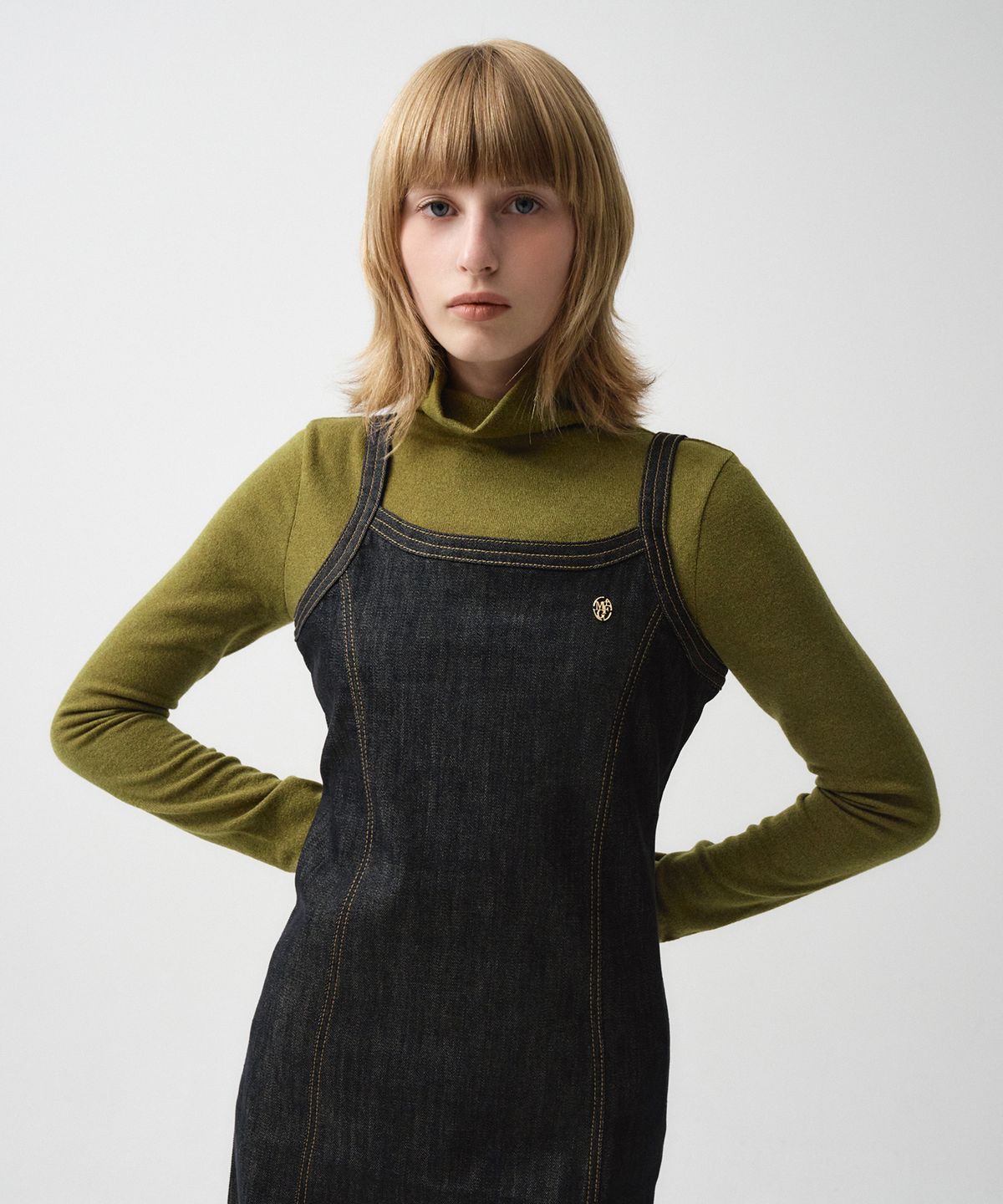 마리떼 프랑소와 저버(MARITHÉ + FRANҪOIS GIRBAUD) W WARM TOUCH TURTLE NECK LONG SLEEVE olive