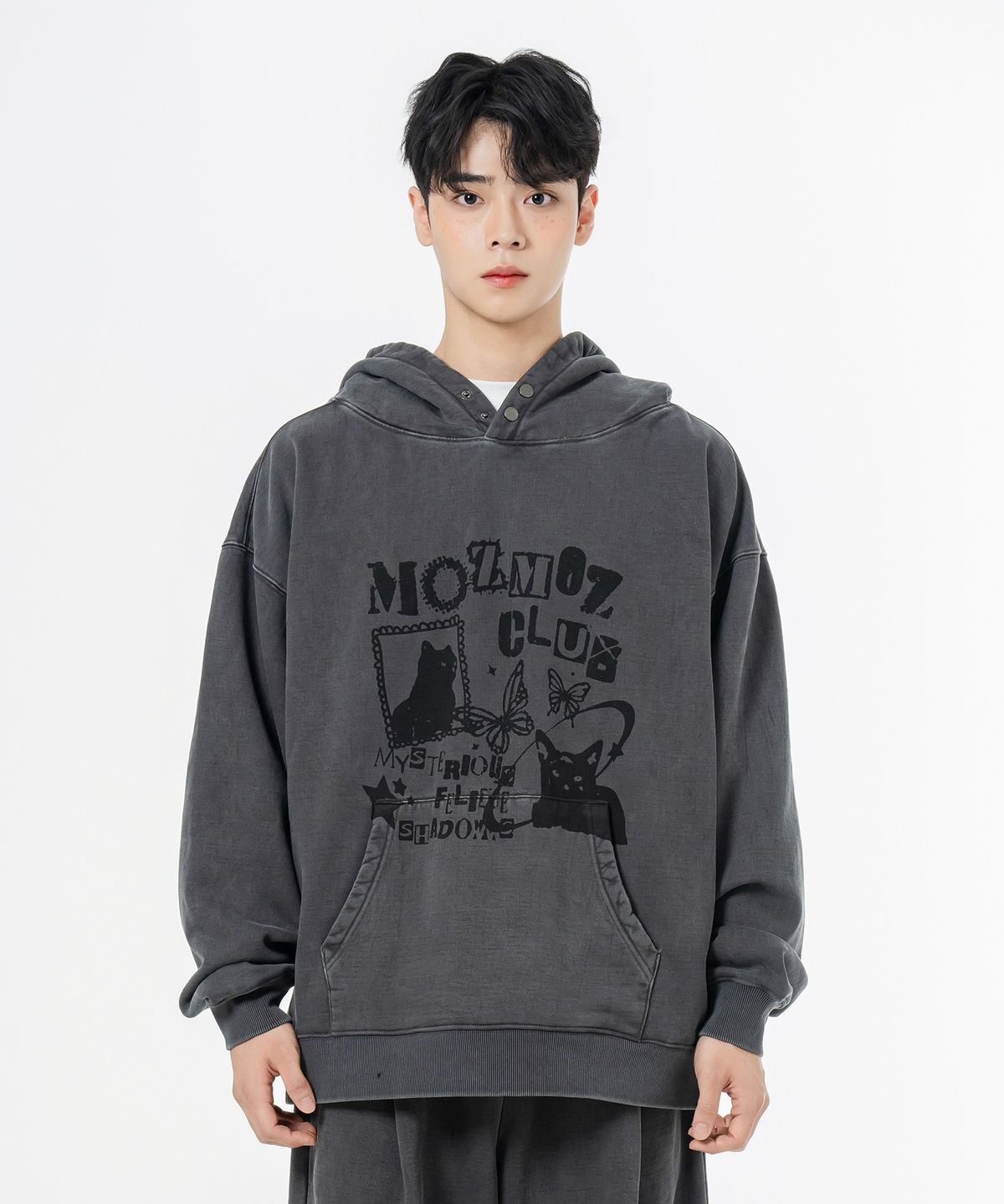 모즈모즈(MOZMOZ) 테리 기모 피그먼트 미스터리캣 오버핏 후드 챠콜