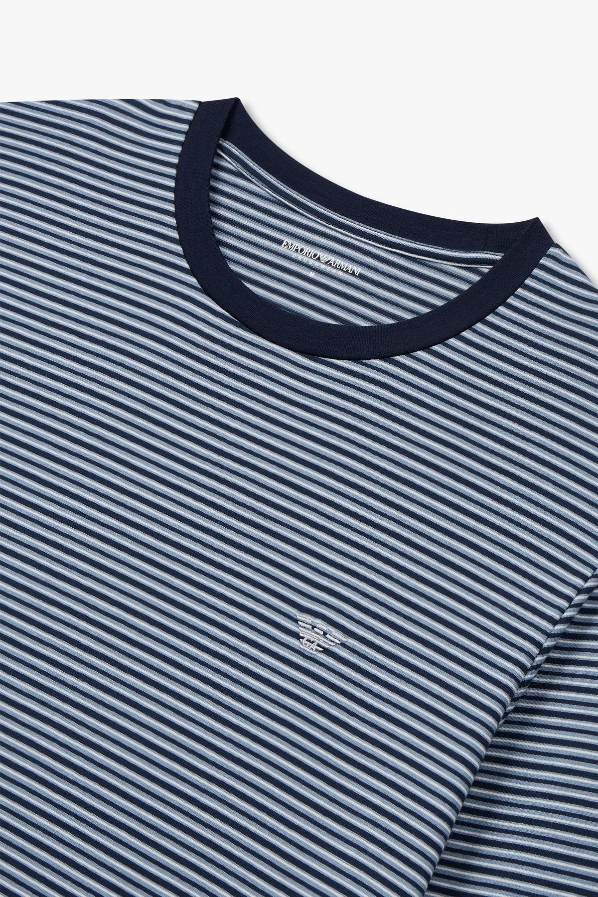 엠포리오 아르마니 언더웨어(EMPORIO ARMANI UNDERWEAR) 남성 스트라이프 패턴 라운지 티셔츠_마린 0814336006