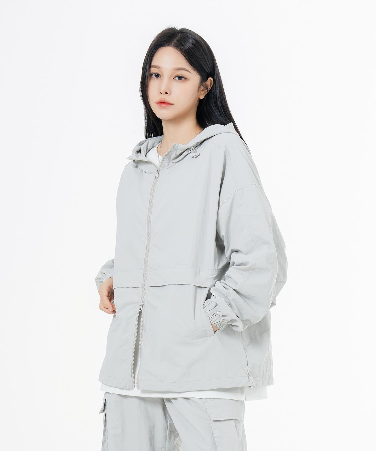 모즈모즈(MOZMOZ) [SET] 나일론 메쉬 파라슈트 후드집업 셋업 연그레이