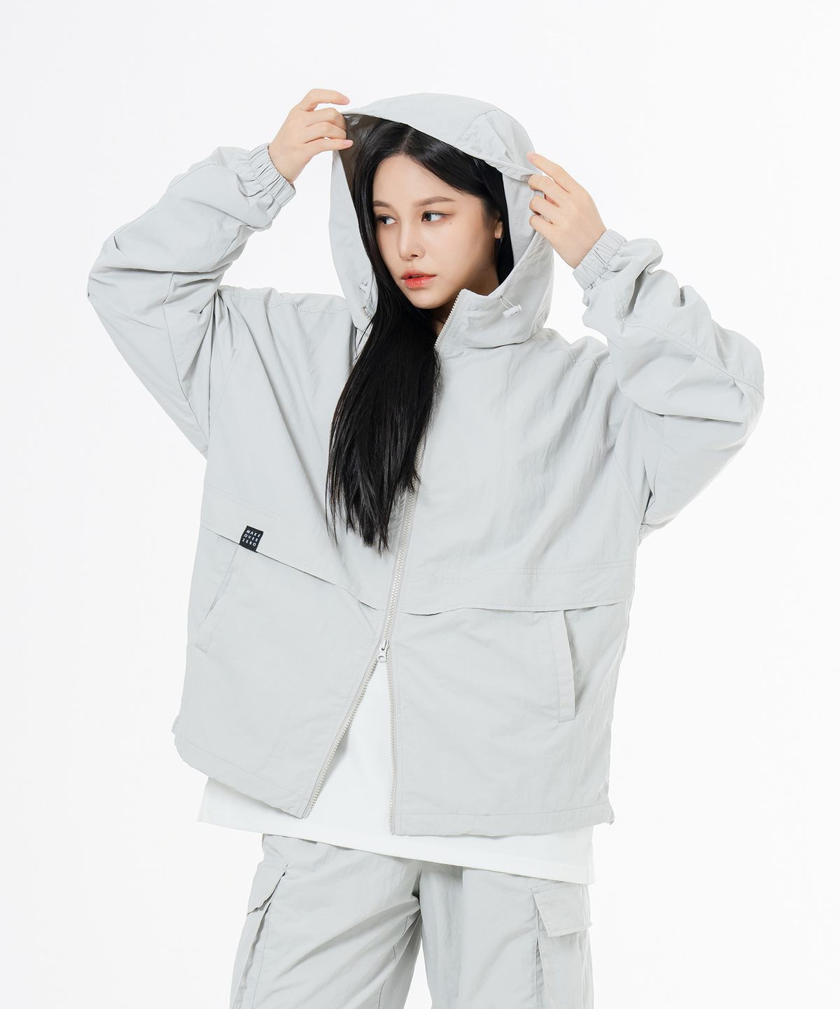 모즈모즈(MOZMOZ) [SET] 나일론 메쉬 파라슈트 후드집업 셋업 연그레이