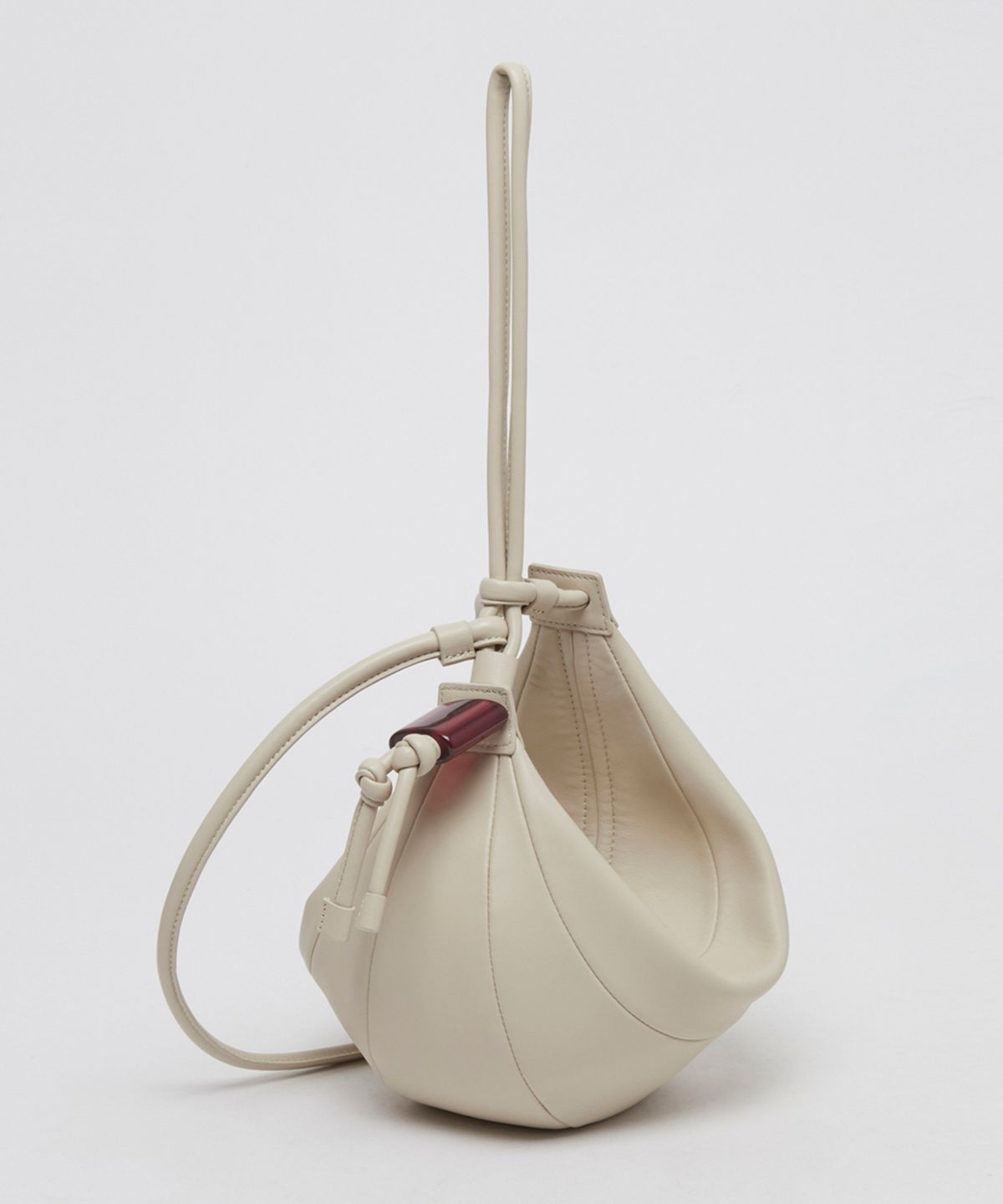 아카이브앱크(ARCHIVEPKE) Fling bag(Cream)_OVBAX25002CRR