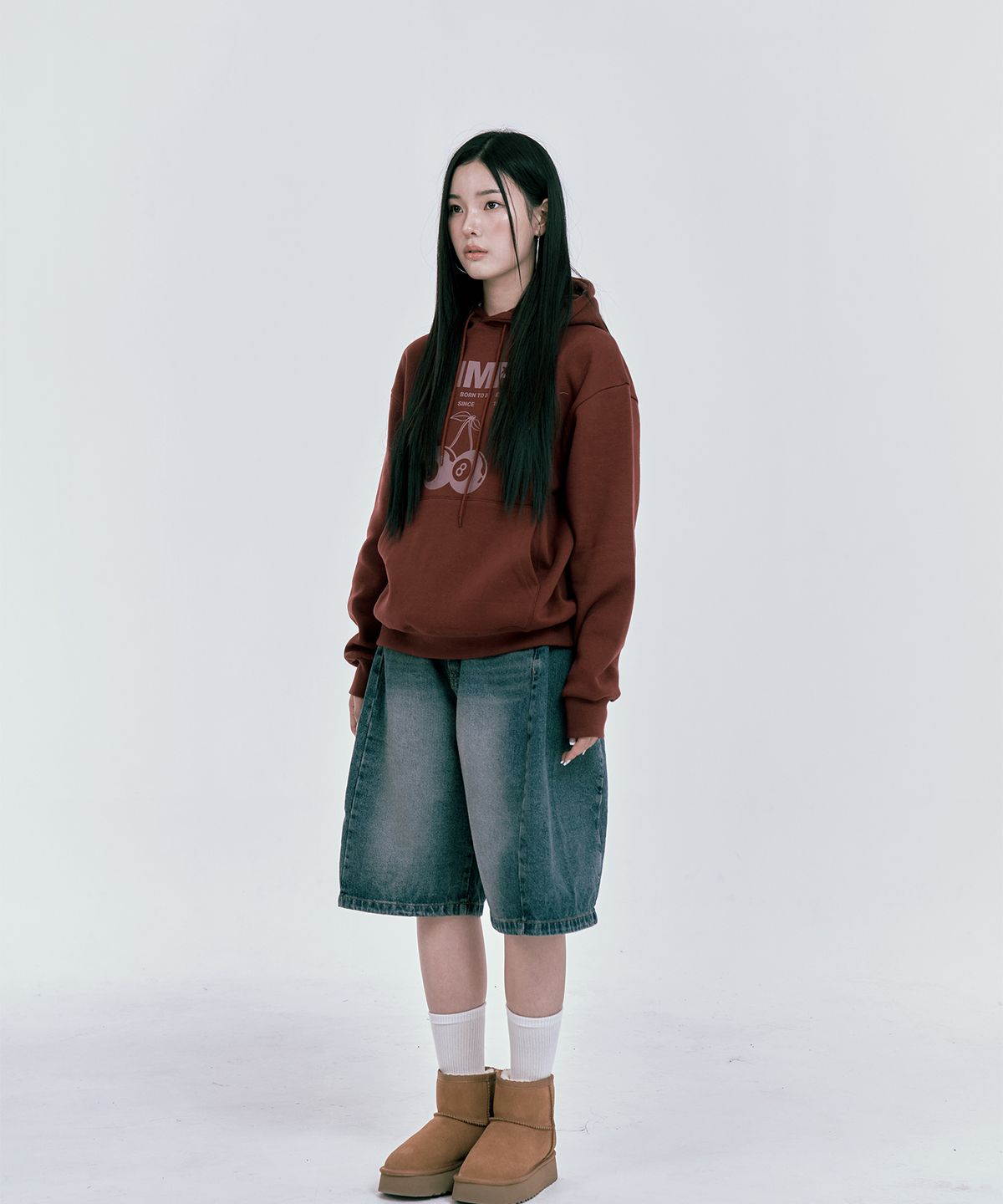 본챔스(BORN CHAMPS) 본 8 트리 기모 후드 티셔츠 B24FT06BU
