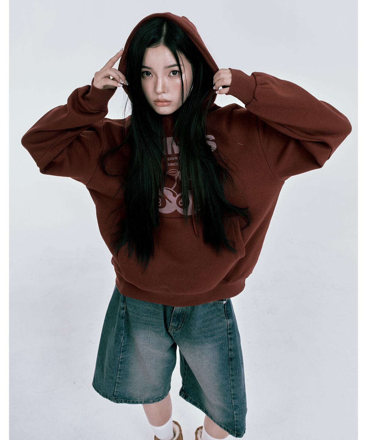 본챔스(BORN CHAMPS) 본 8 트리 기모 후드 티셔츠 B24FT06BU