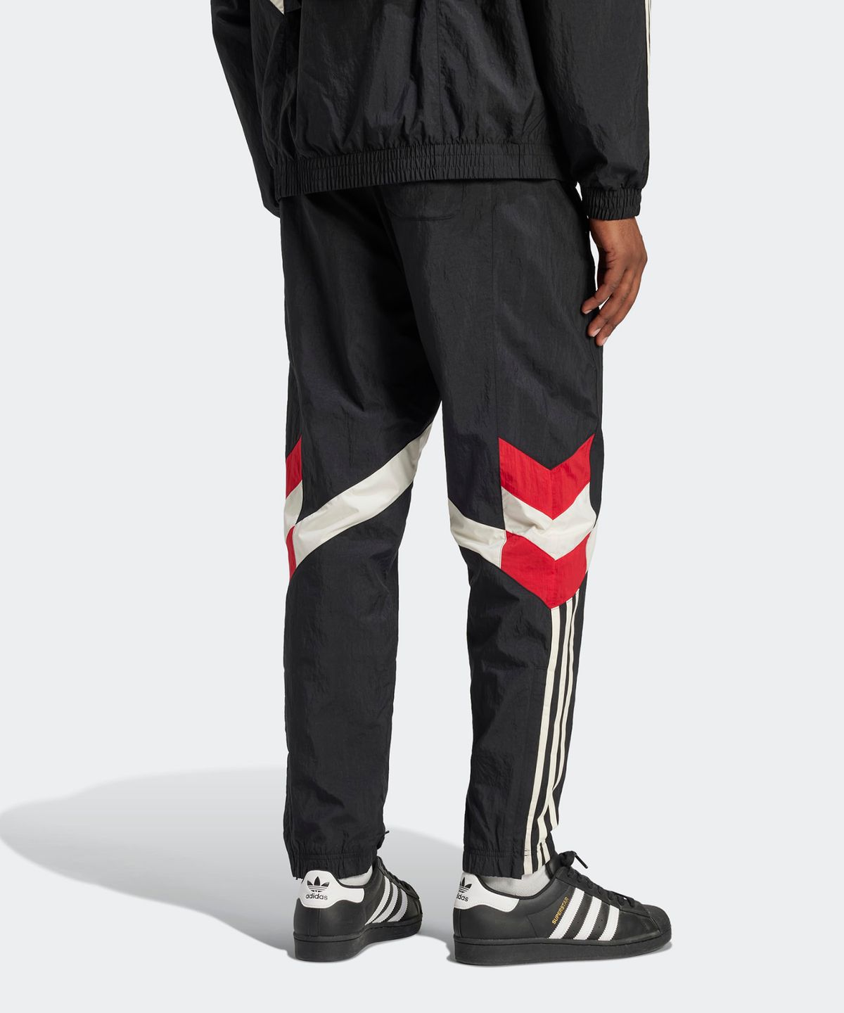 아디다스(ADIDAS) 맨체스터 유나이티드 트랙 팬츠- 블랙:레드 / IS6527