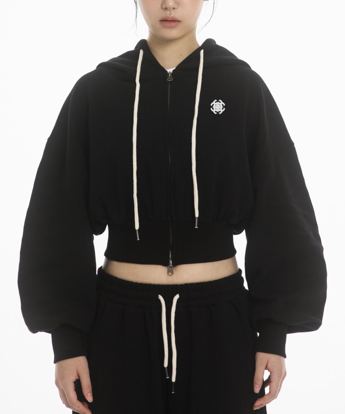 팬쇼(FANSHOW) SYMBOL CROP DOUBLE JERSEY HOODED ZIPUP - BLACK