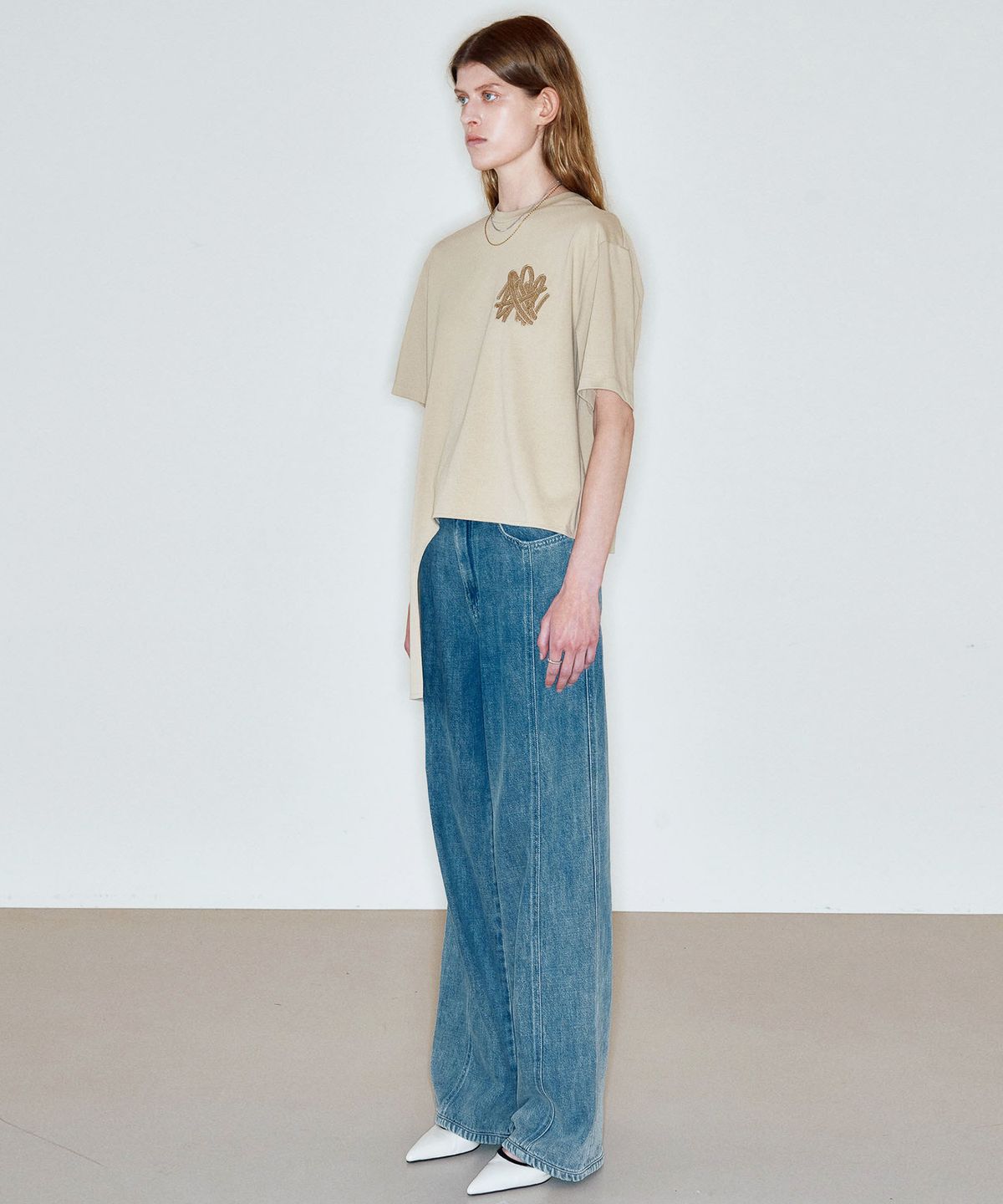 씨커슨(CKUSUN) BE ART EMBRODARY T-SHIRT_BEIGE