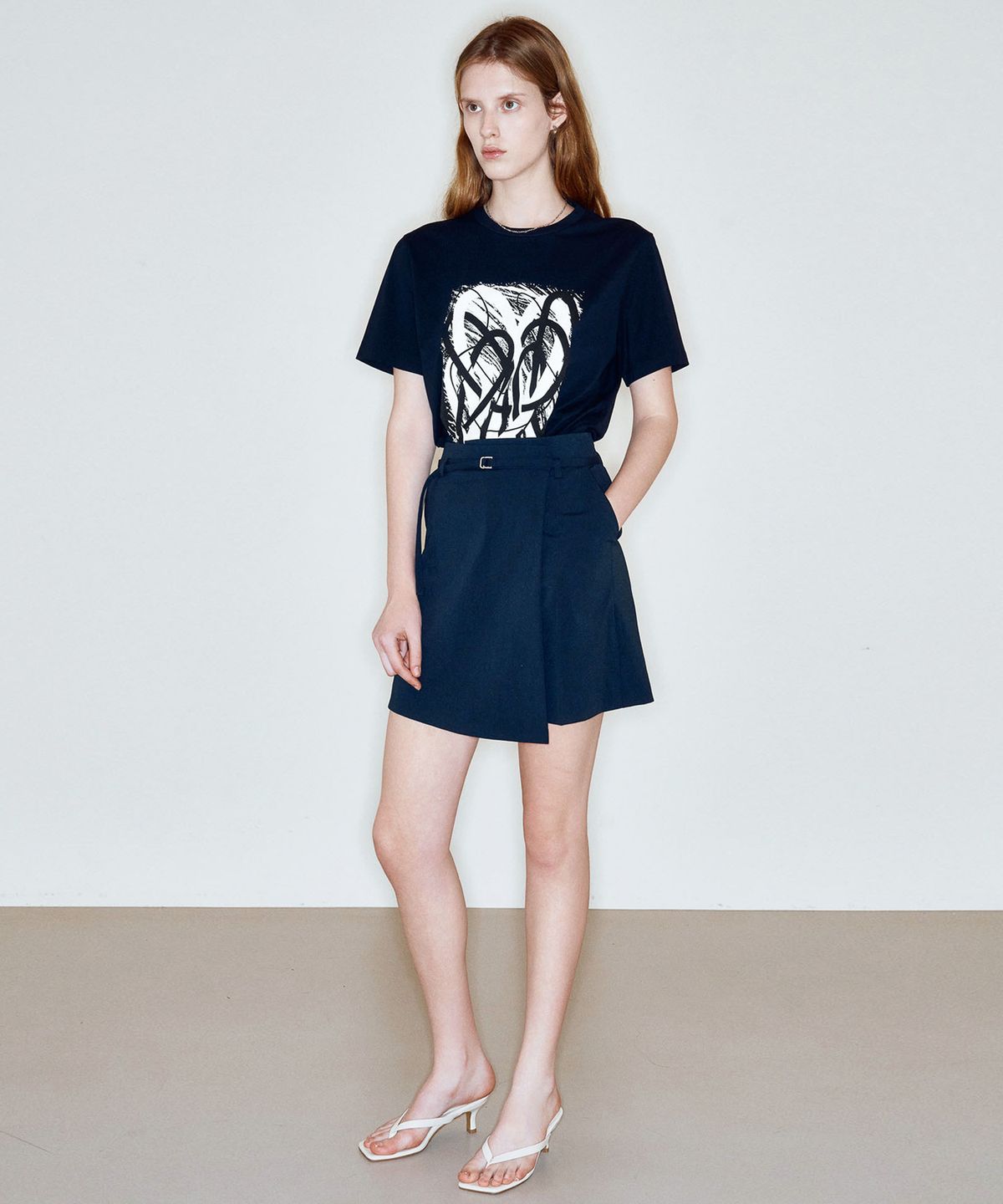 씨커슨(CKUSUN) PRINTED ROUND NECK T-SHIRTS_BLACK