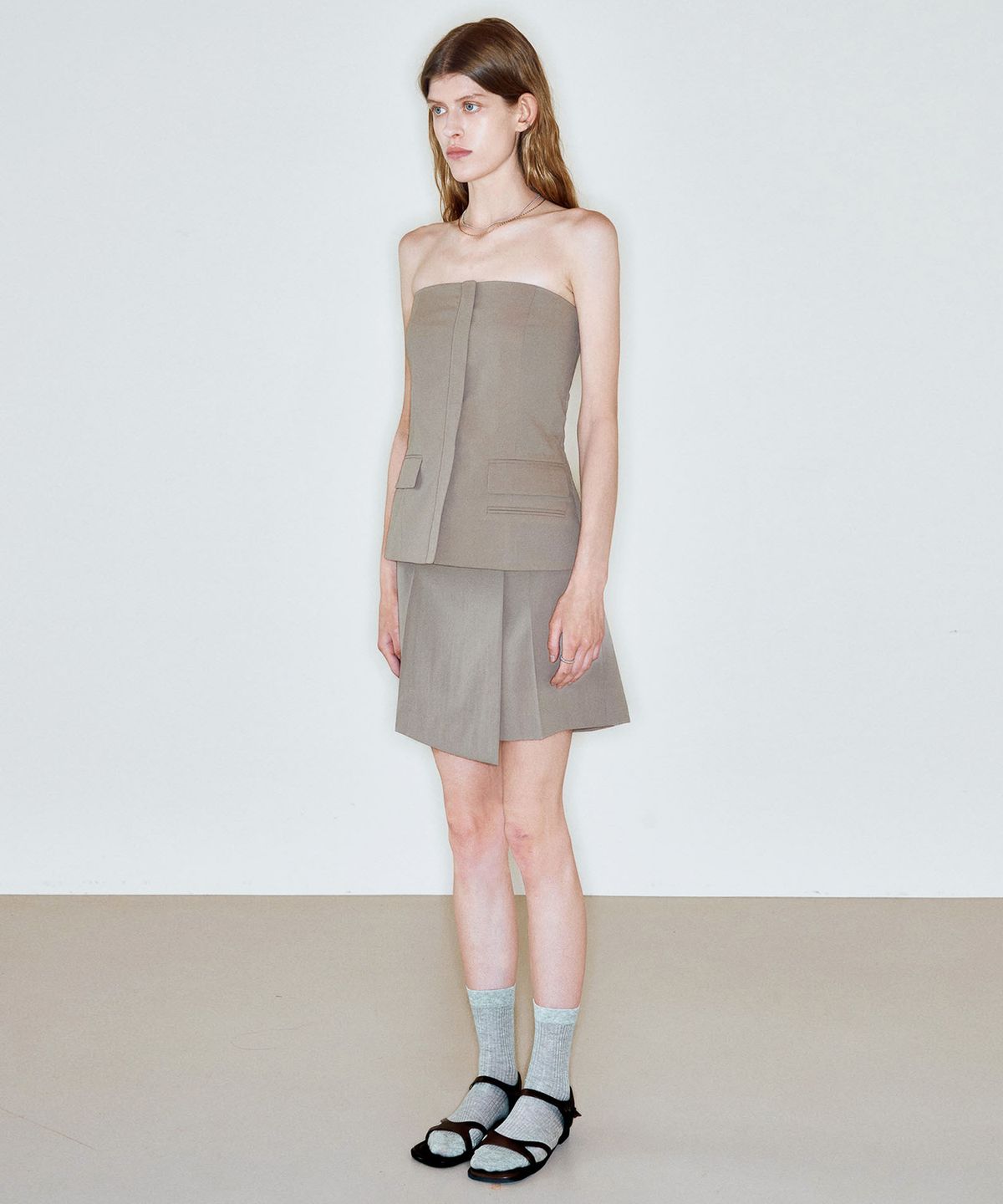 씨커슨(CKUSUN) FLAP POCKET TUBE TOP_BEIGE