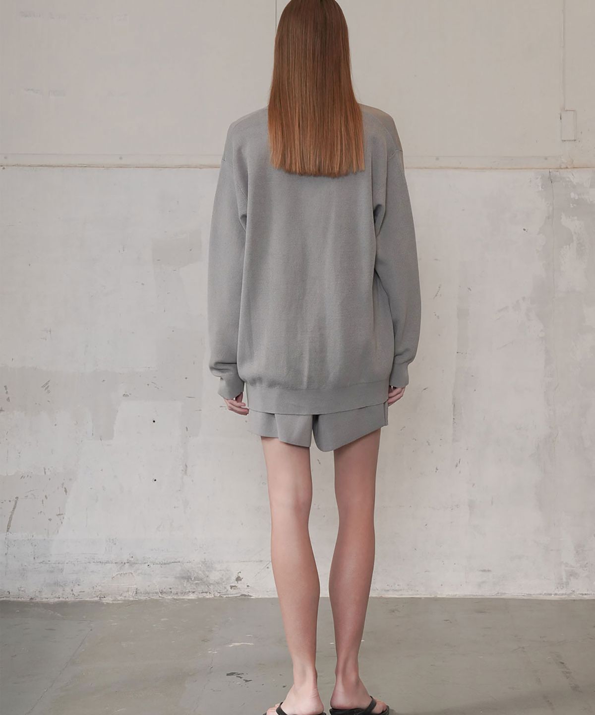 씨커슨(CKUSUN) TEXTURED OVAL KNIT CARDIGAN_GREY