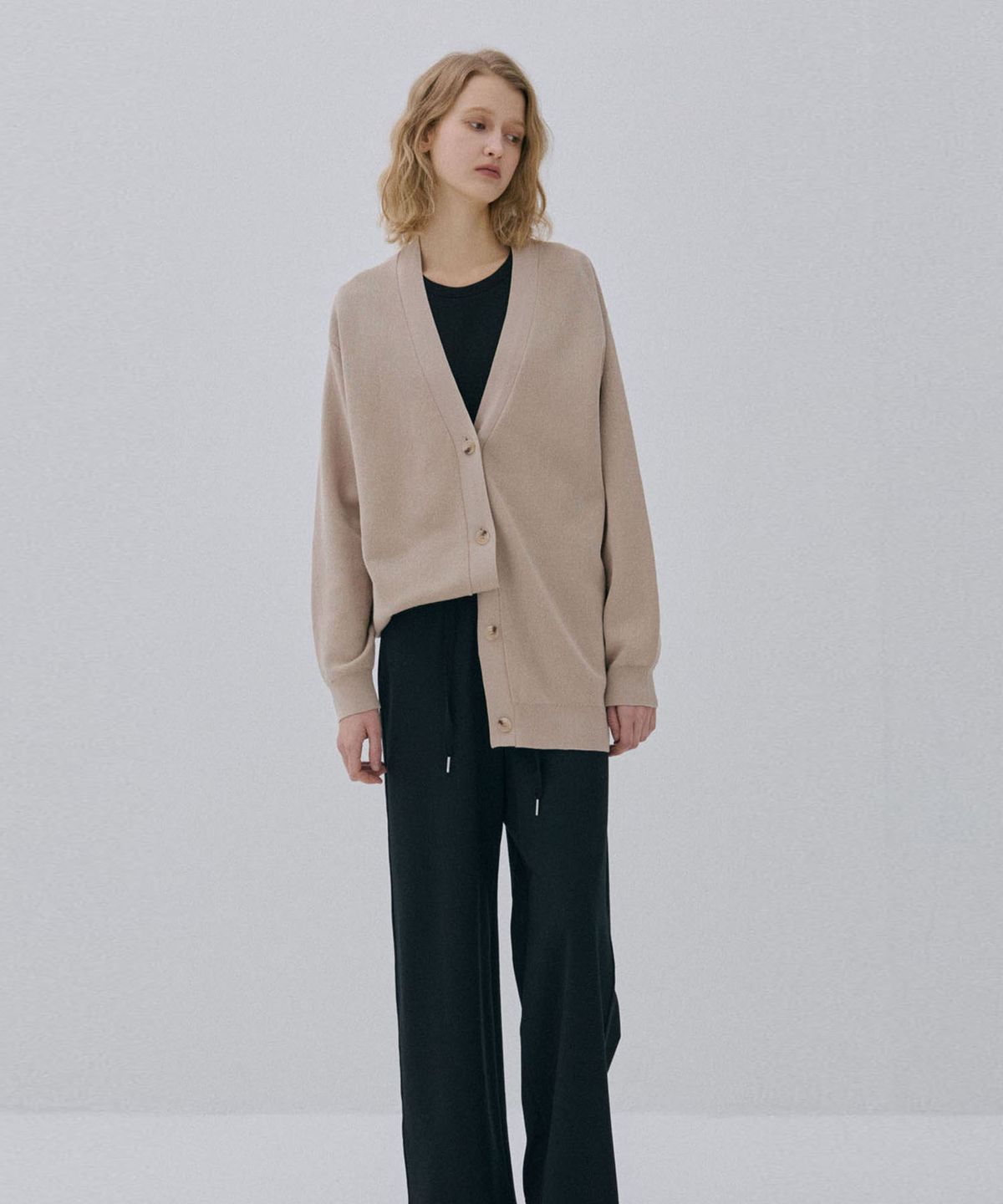 씨커슨(CKUSUN) TEXTURED OVAL KNIT CARDIGAN_BEIGE