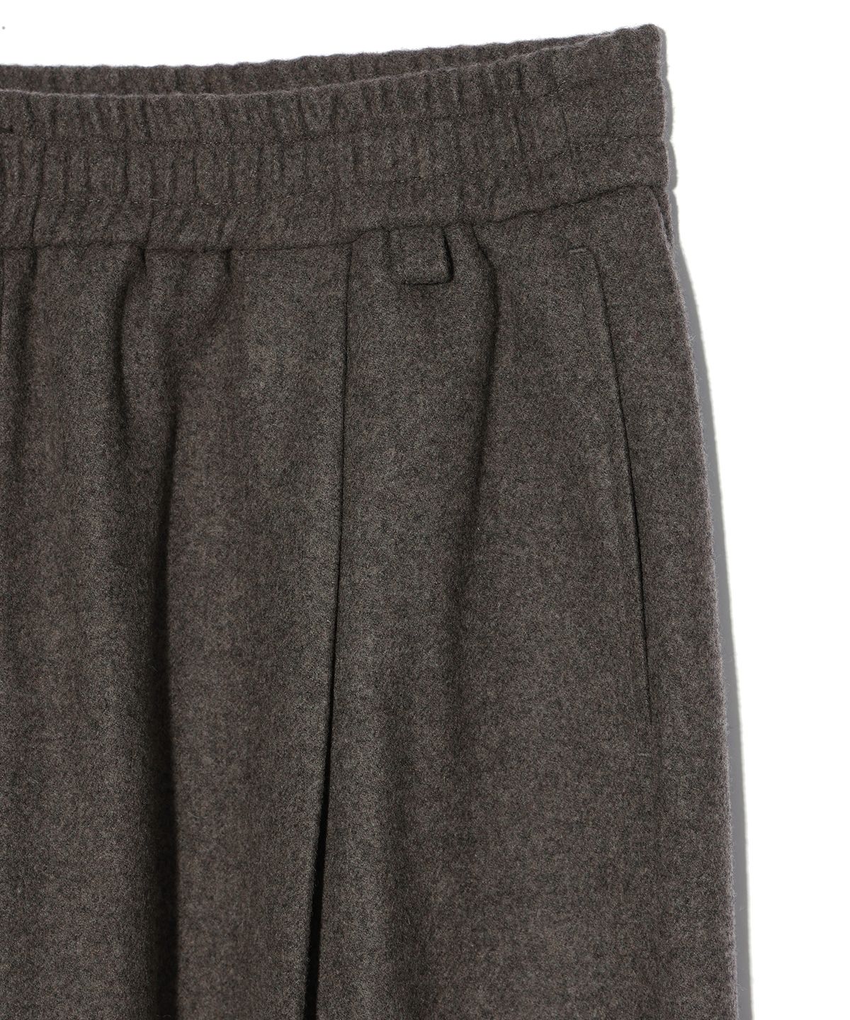 이에이(IEY) EASY BANDING TROUSER Brown