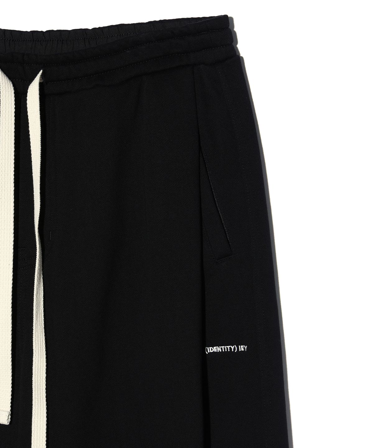 이에이(IEY) IEY SYMBOL SWEAT PANTS Black