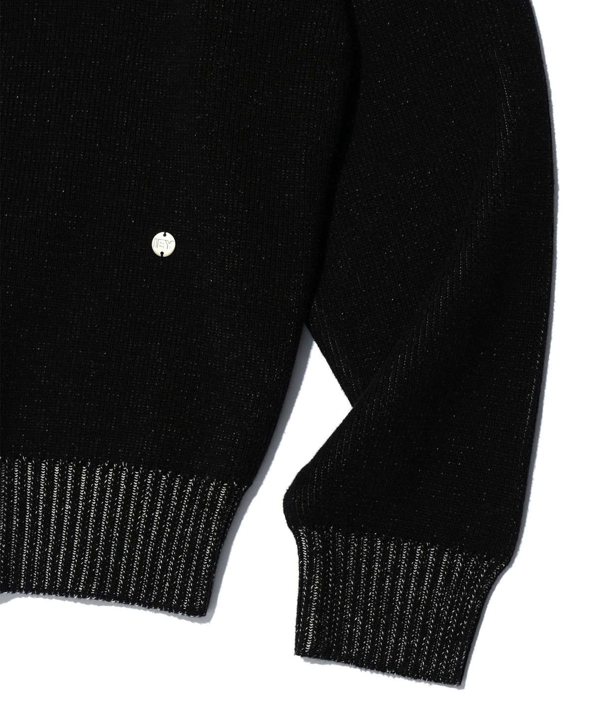 이에이(IEY) DOUBLE COLOR ROUND KNIT Black