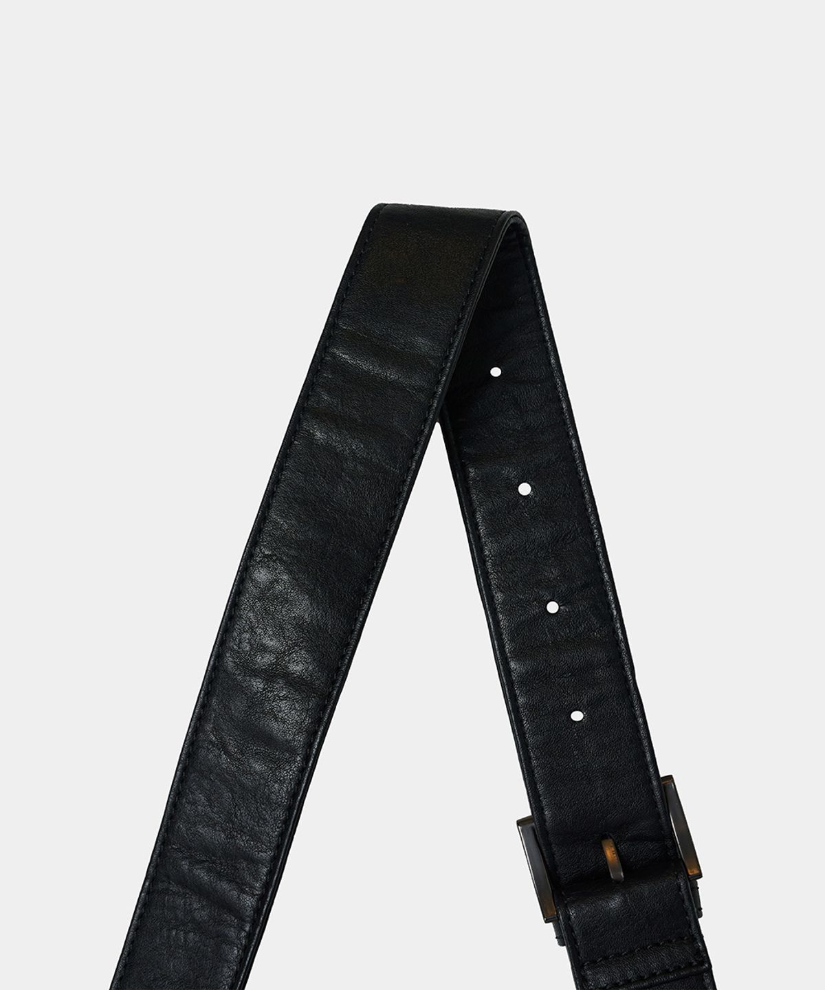메종미네드(MAISON MINED) CRACK LEATHER CROSS BAG BLACK