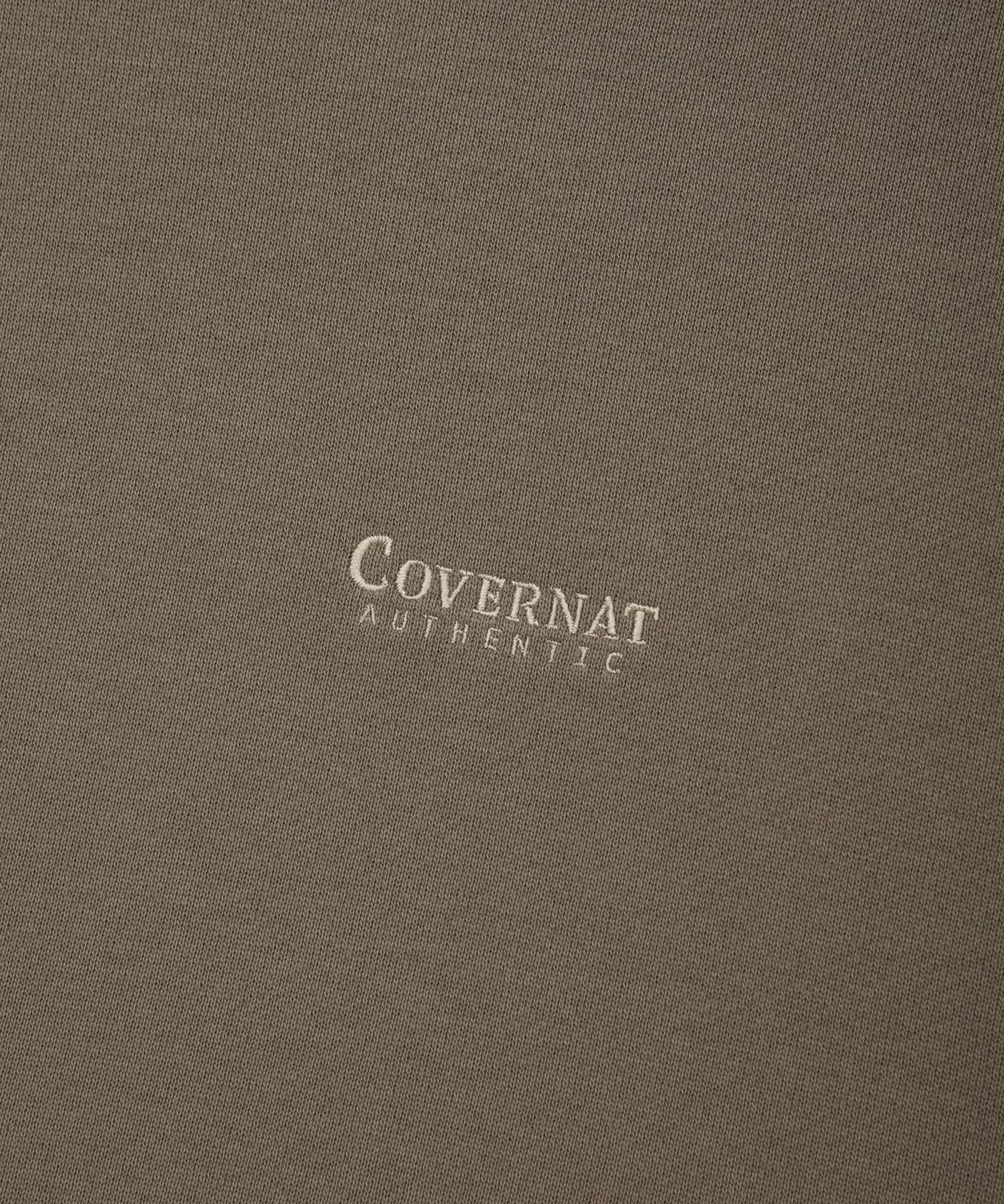커버낫(COVERNAT) 스몰 어센틱 로고 맨투맨 올리브