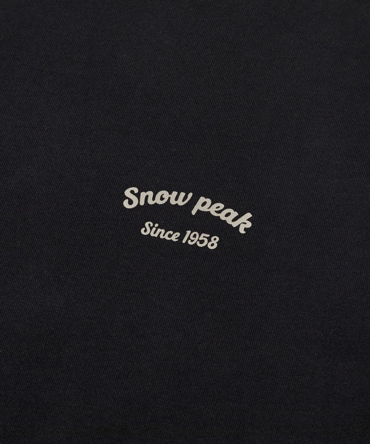 스노우피크 어패럴(SNOWPEAK APPAREL) 여성 레터링 세미 크롭 맨투맨 (S24FWFHT63) Black