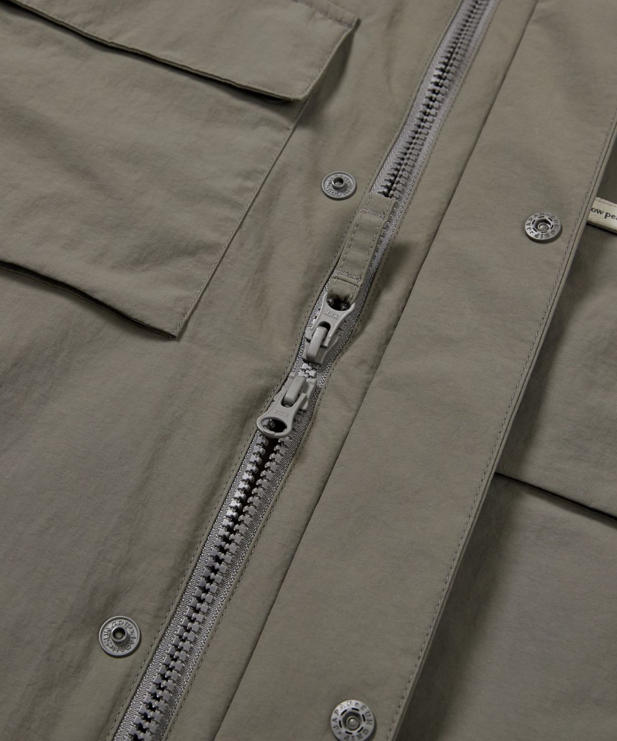스노우피크 어패럴(SNOWPEAK APPAREL) 캠플 스탠드넥 바람막이 (S24FMCWB14) Dark Khaki