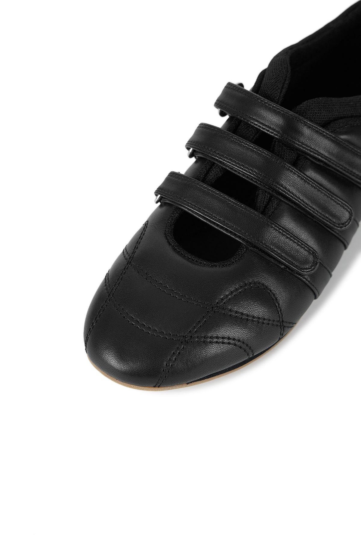다이닛(DEINET) MOZZI SHOES IN BLACK