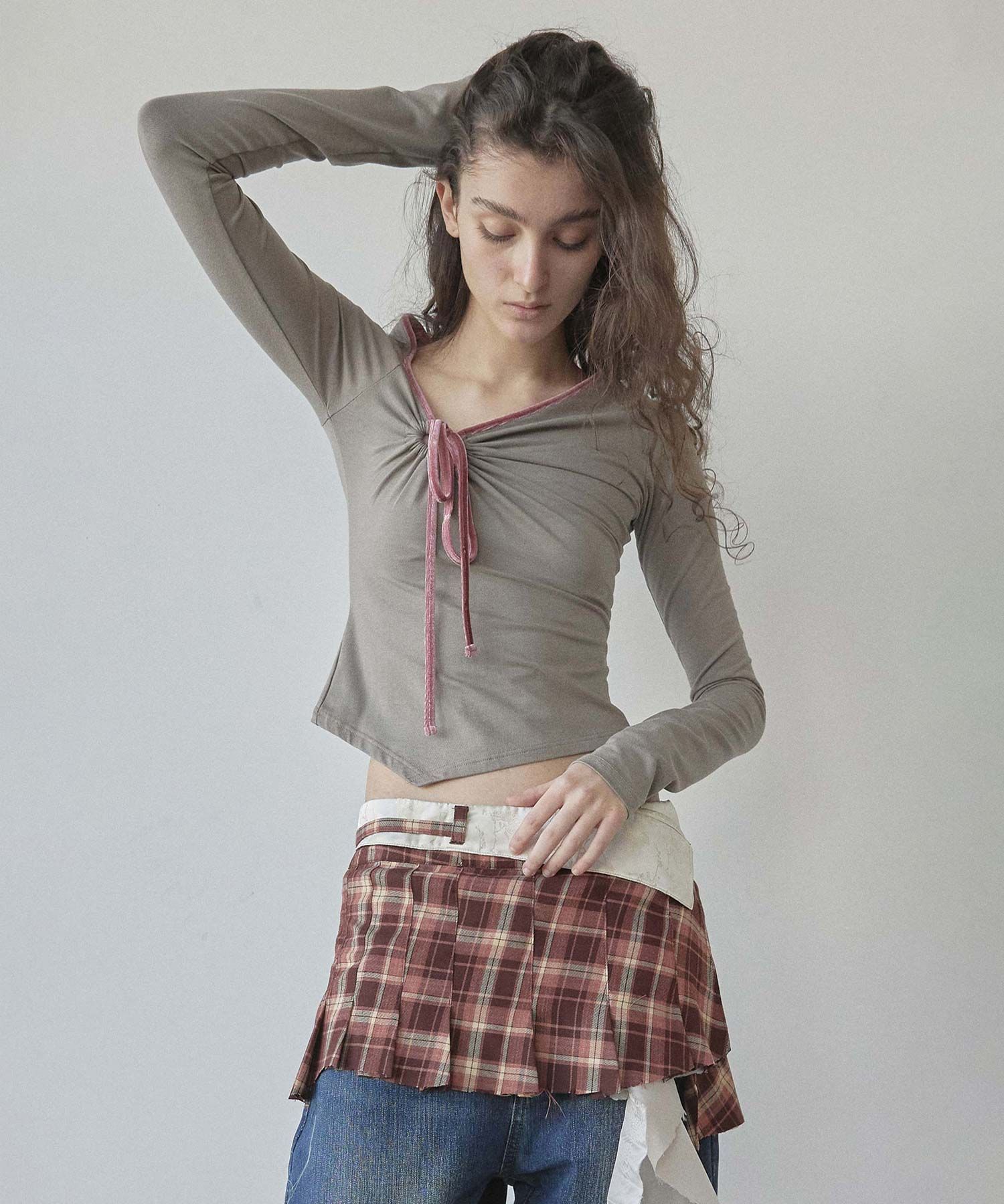 【SCULPTOR】ゼンベルベットトリミングトップトープ MUSINSA | SCULPTOR Zen Velvet Trimming Top Taupe