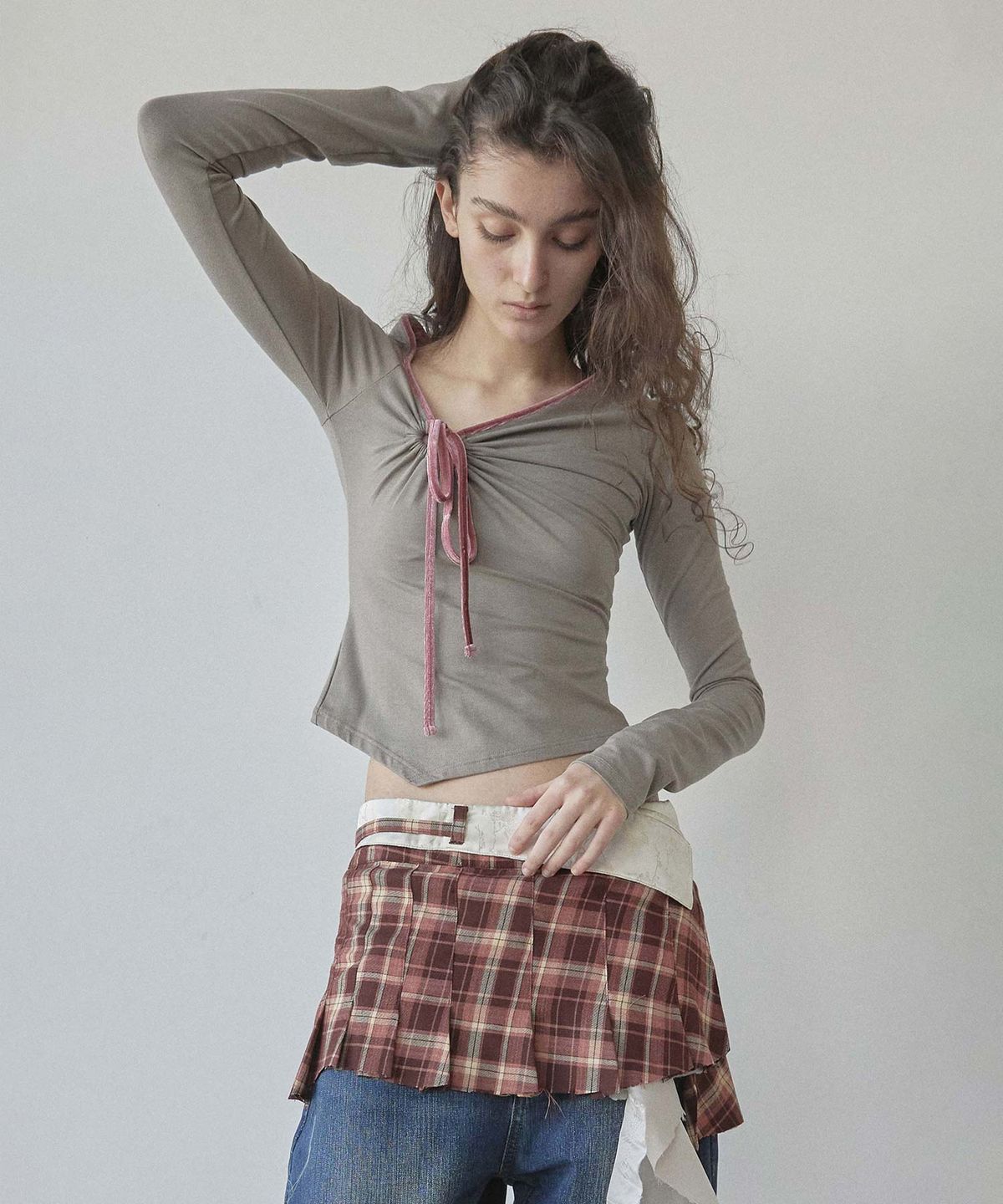 스컬프터(SCULPTOR) Zen Velvet Trimming Top Taupe