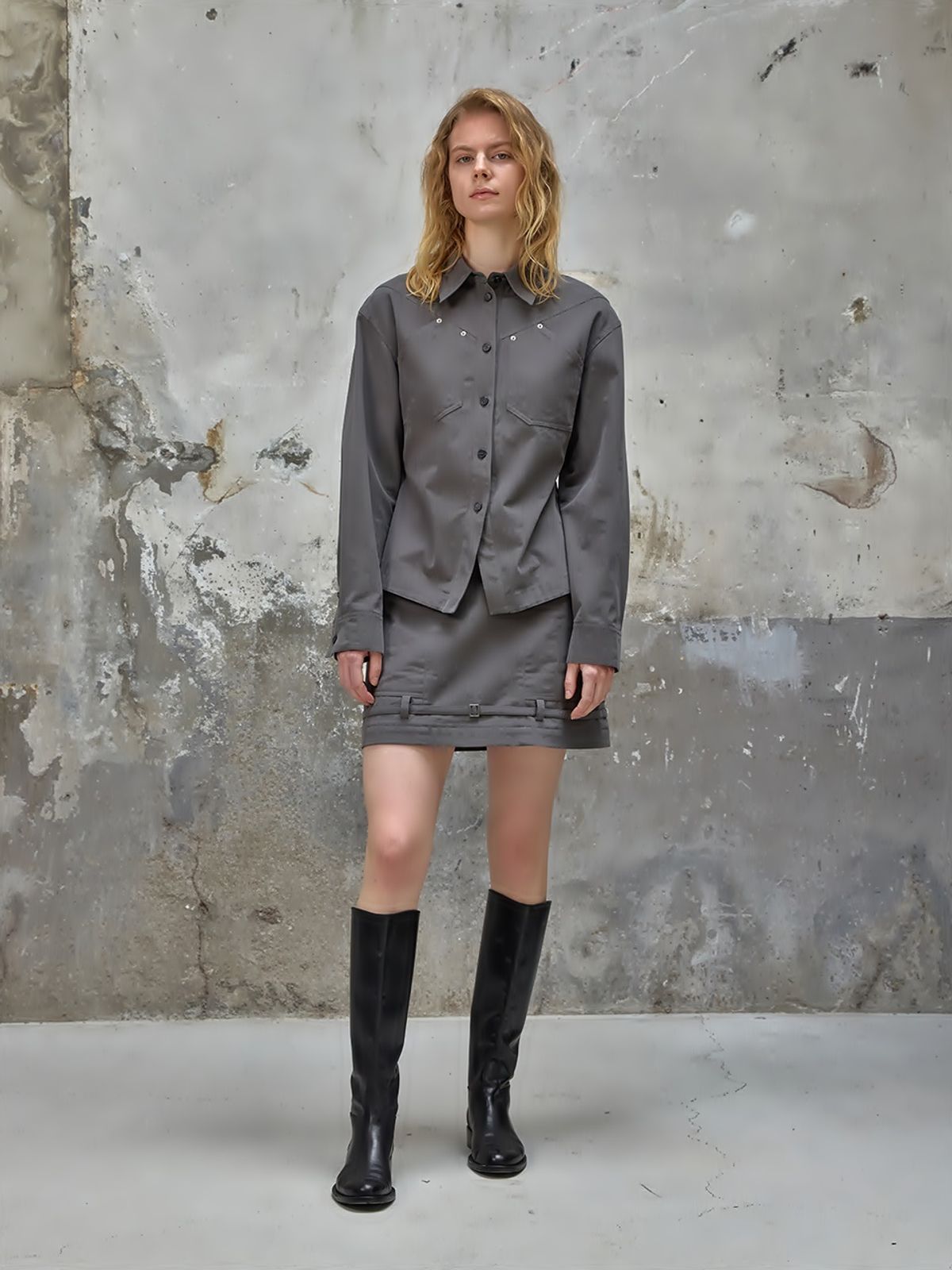 퍼블리카엑스(PUBLICKA X) SKYE MINI SKIRT KHAKI