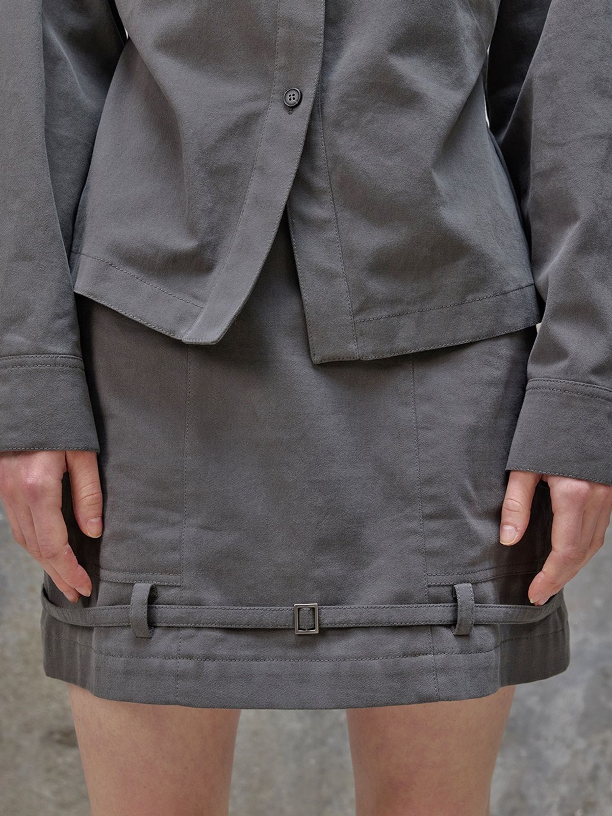 퍼블리카엑스(PUBLICKA X) SKYE MINI SKIRT KHAKI