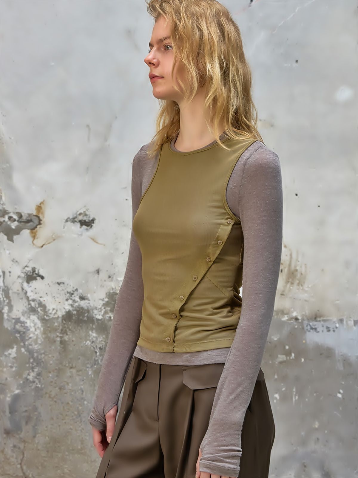 퍼블리카엑스(PUBLICKA X) FREYA TOP BEIGE + TAUPE
