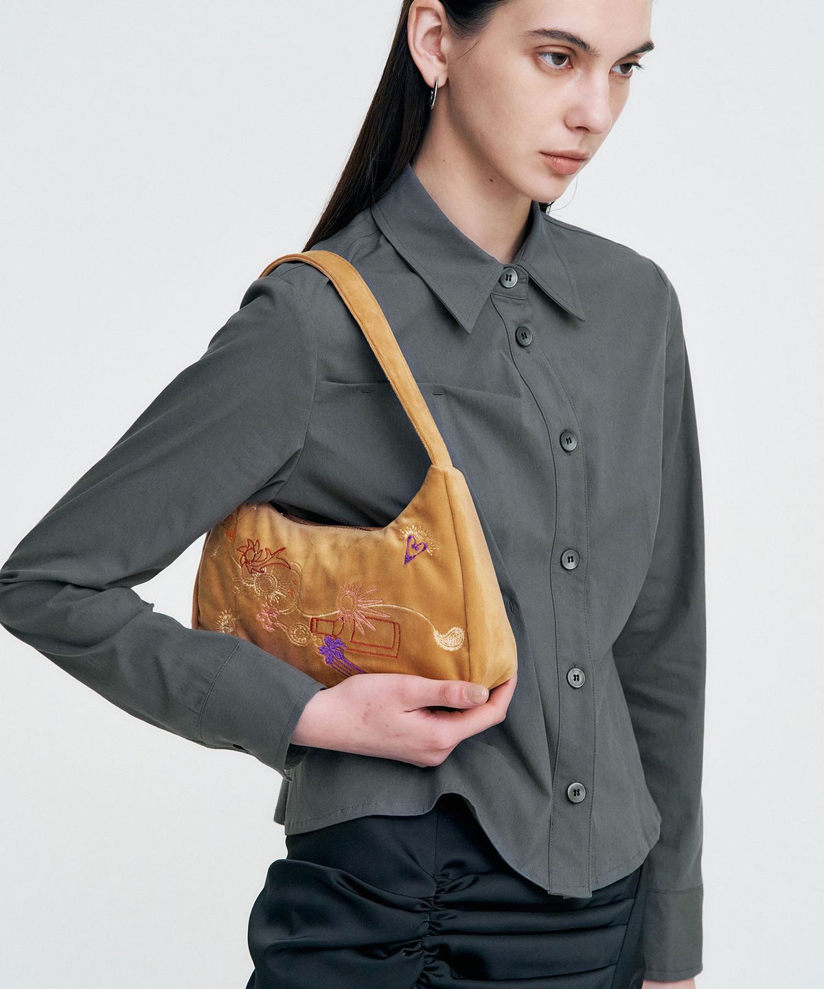 킴지수(KIMZISU) Multicolour Embroidery Velvet Mini Bag _ ORANGE