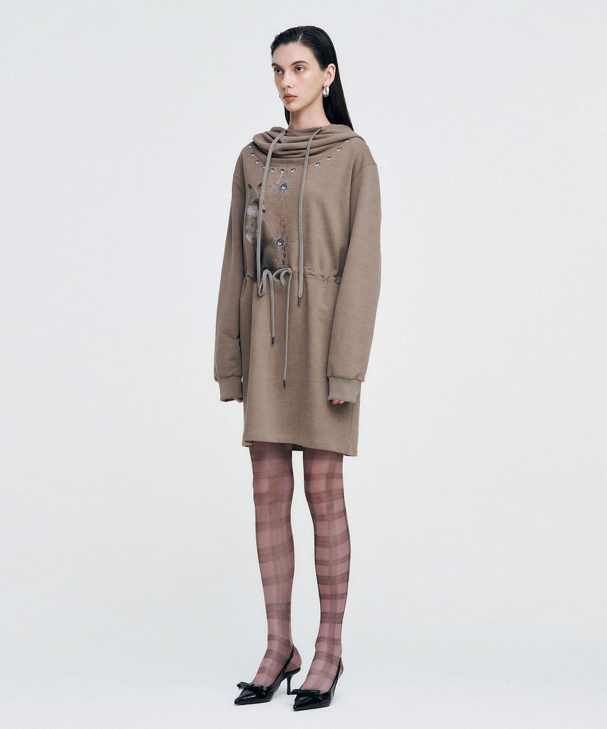 킴지수(KIMZISU) Vintage Fox Graphic Hoodie Dress _ BROWN