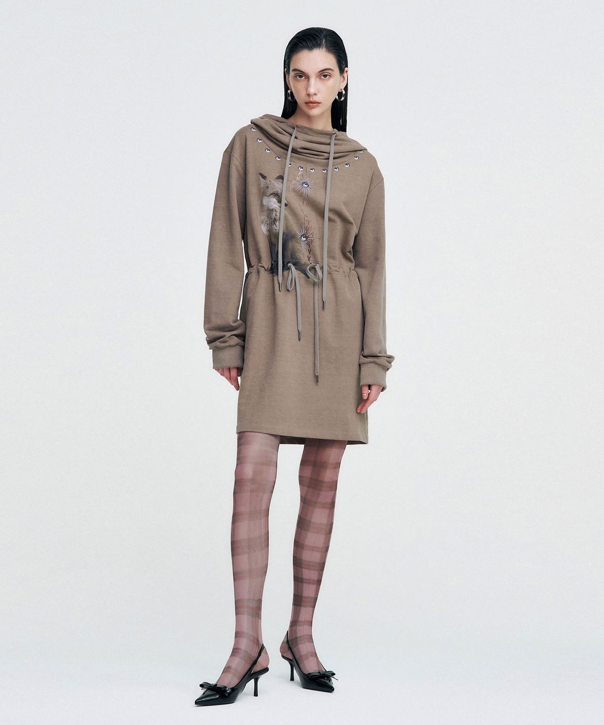 킴지수(KIMZISU) Vintage Fox Graphic Hoodie Dress _ BROWN
