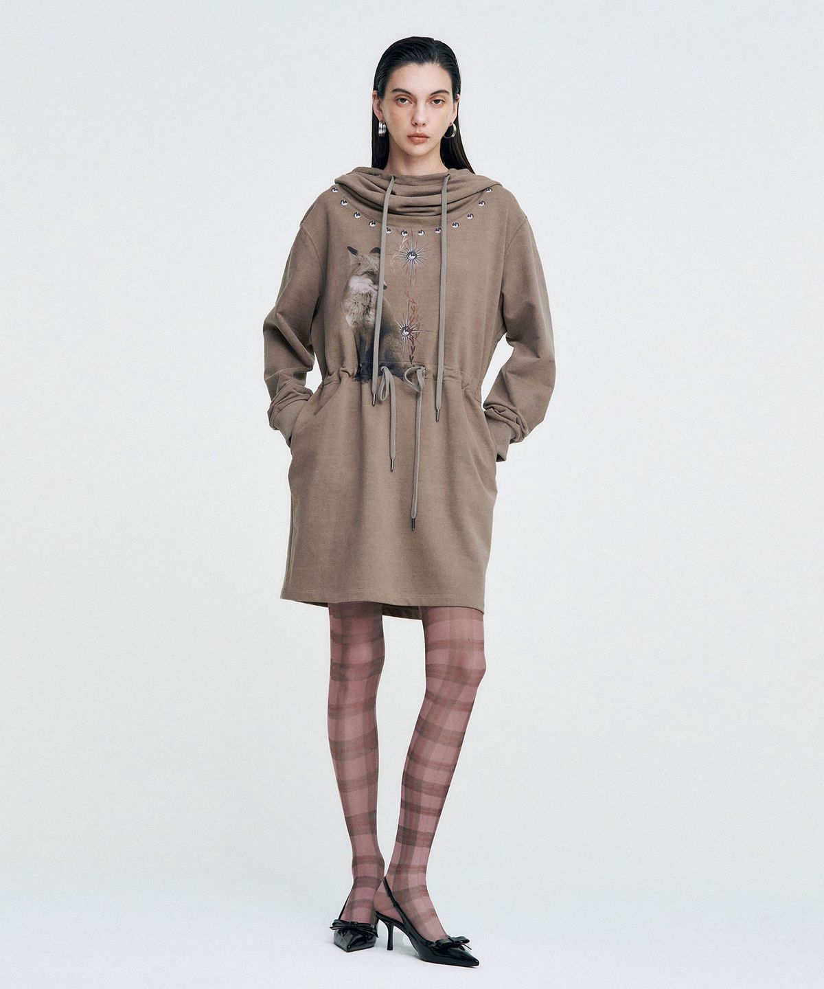 킴지수(KIMZISU) Vintage Fox Graphic Hoodie Dress _ BROWN