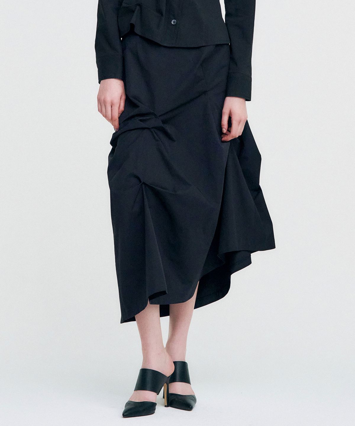 킴지수(KIMZISU) DOZI - Pinched Long Skirt _ BLACK