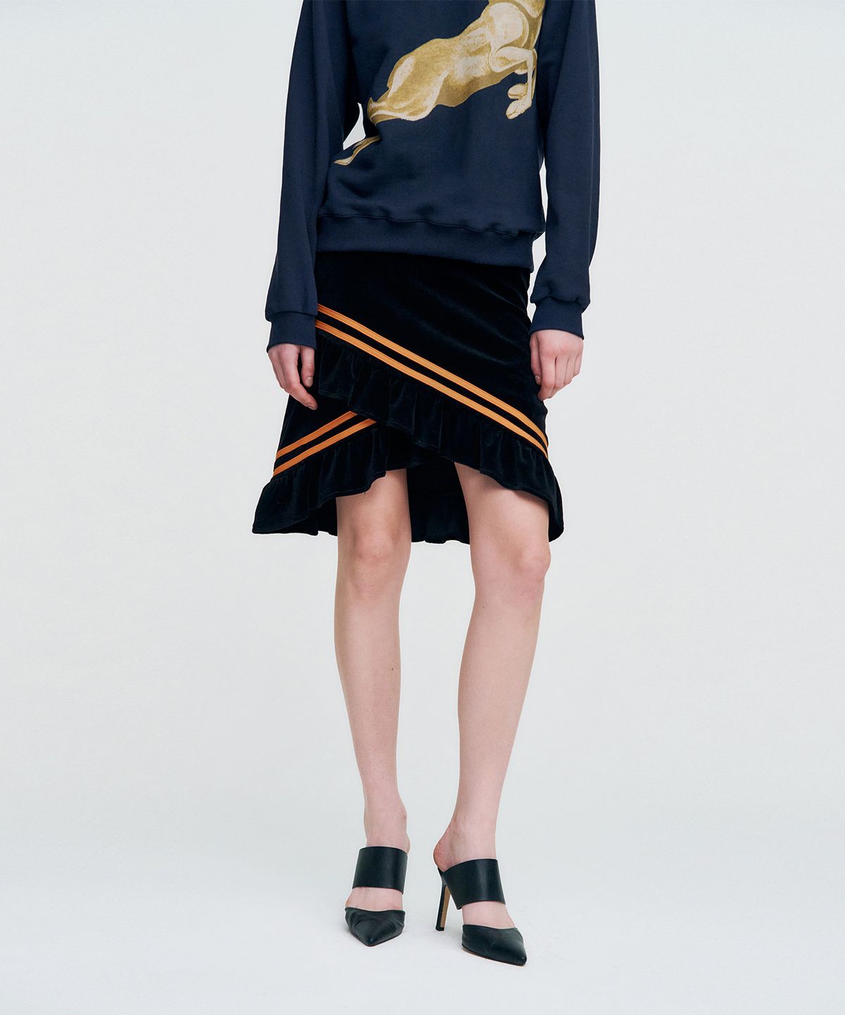 킴지수(KIMZISU) Color Strap Velour Frill Skirt _ BLACK