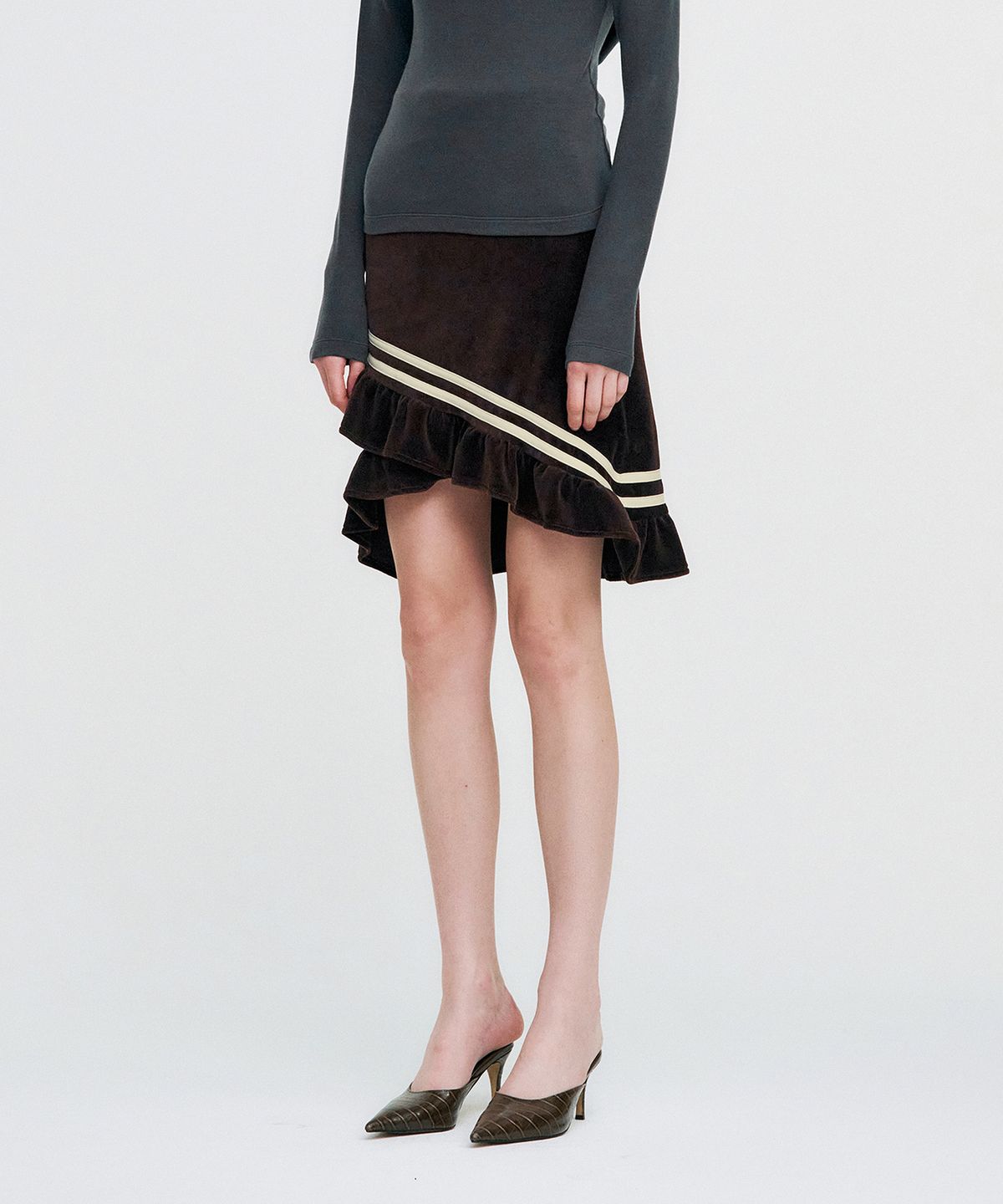 킴지수(KIMZISU) Color Strap Velour Frill Skirt _ BROWN