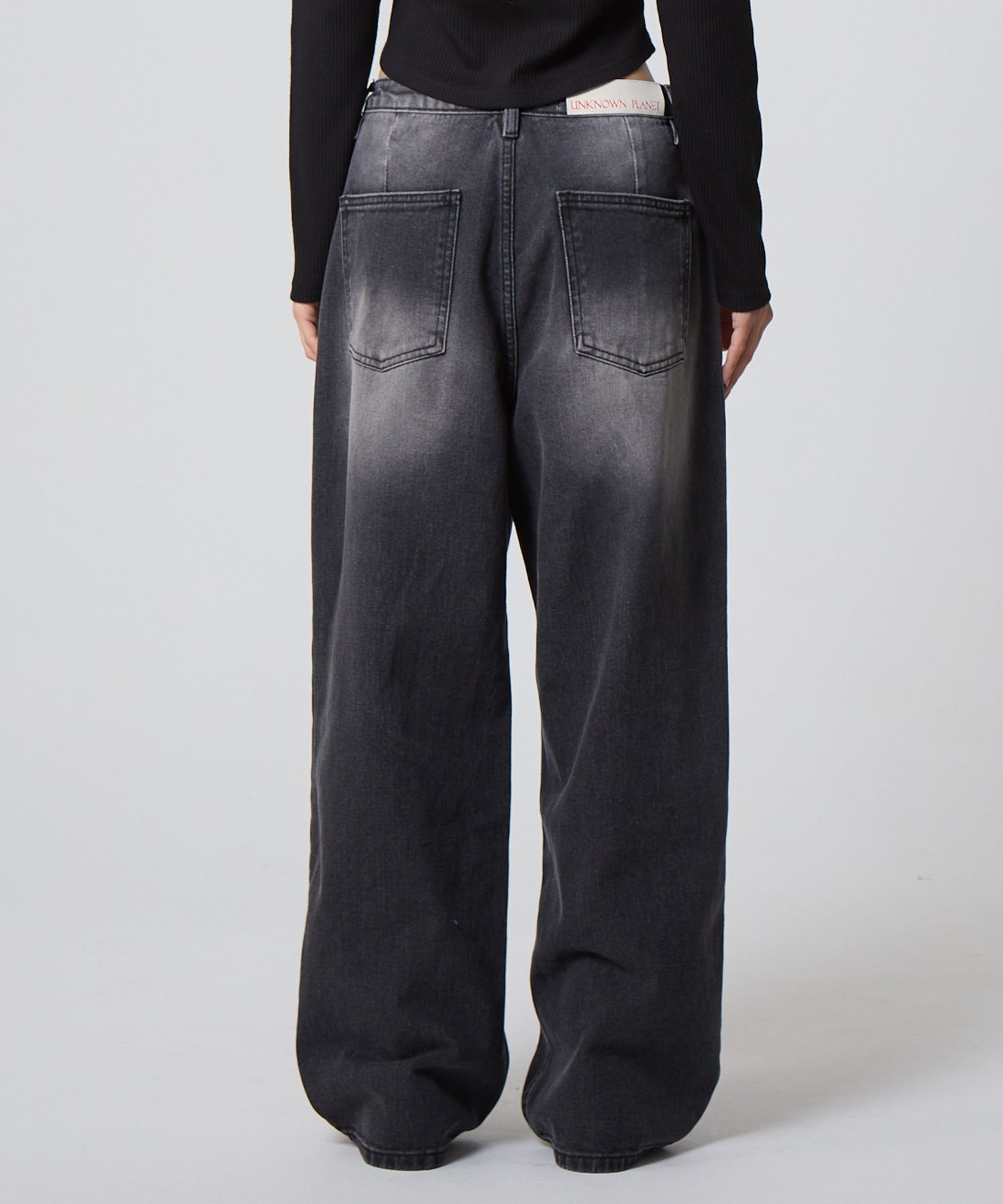MUSINSA公式 | UNKNOWN PLANET Custom one-tuck wide denim