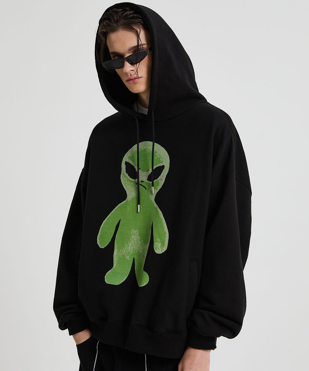 후드후드(HOODHOOD) 에일리언 그래픽 오버핏 후드 블랙
