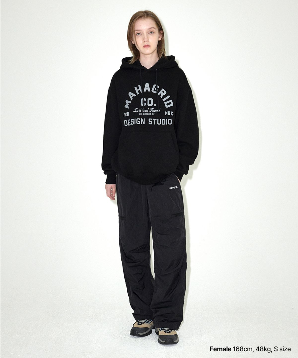 마하그리드(MAHAGRID) BASIC LOGO NYLON PANT BLACK(MG2EFMSC01A)