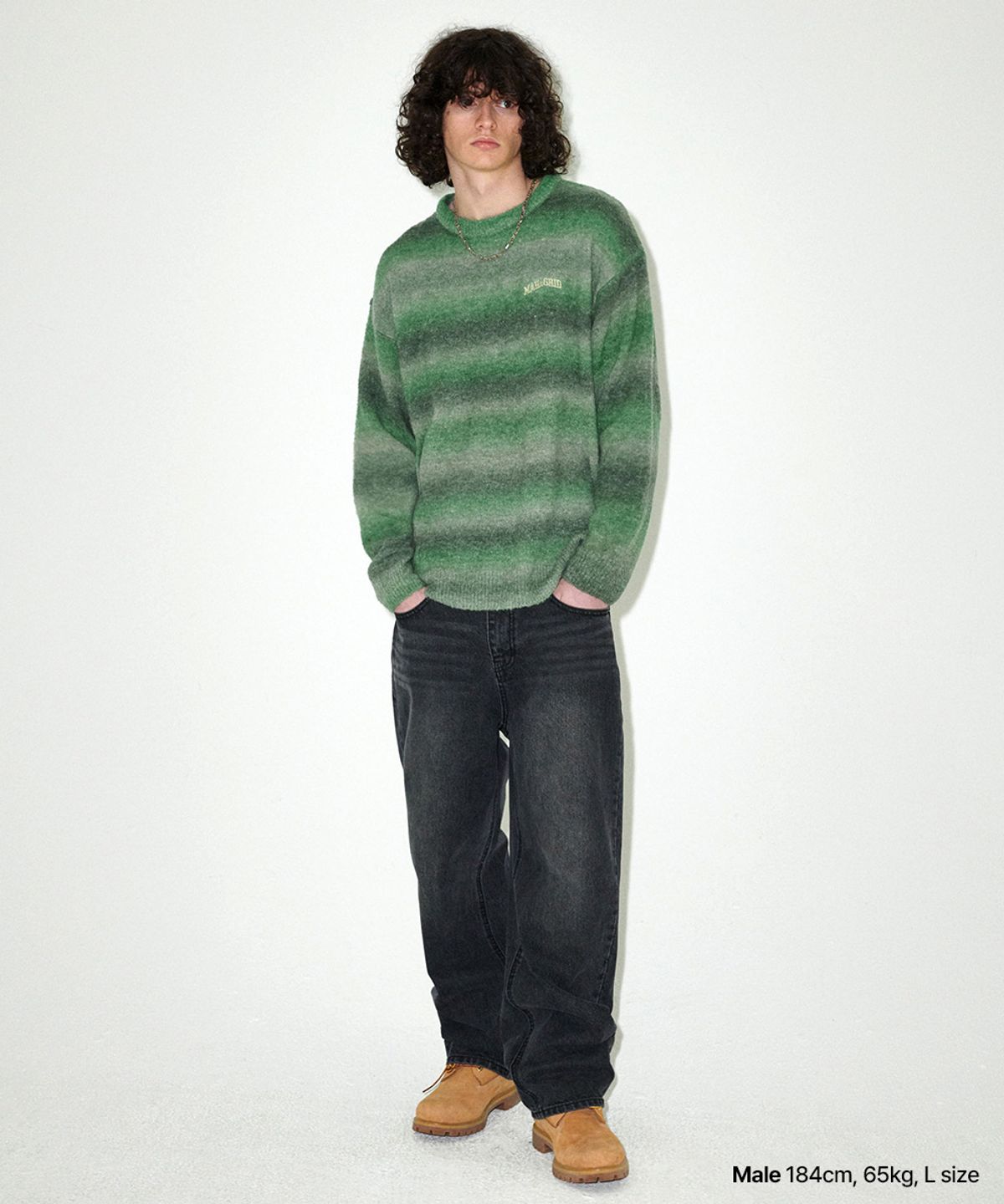 마하그리드(MAHAGRID) VARSITY LOGO GRADATION KNIT SWEATER GREEN(MG2EFMK606A)