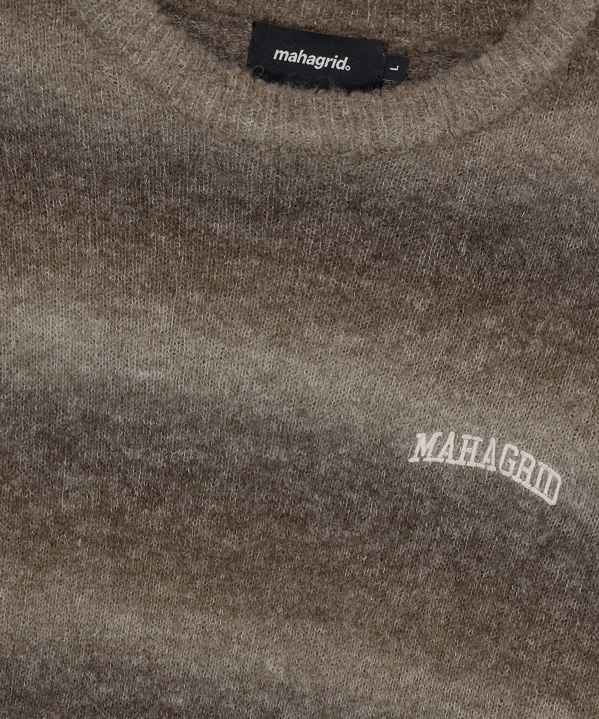 마하그리드(MAHAGRID) VARSITY LOGO GRADATION KNIT SWEATER BROWN(MG2EFMK606A)