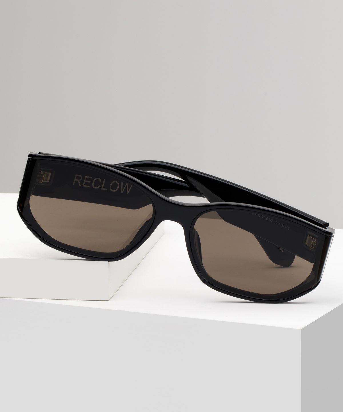 리끌로우(RECLOW) RC SNOW CRYSTAL NO.1 선글라스 TINT BLACK