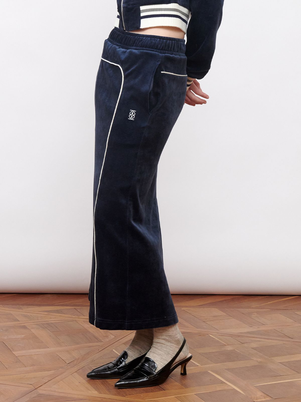 기준(KIJUN) Velour Long Skirt Navy