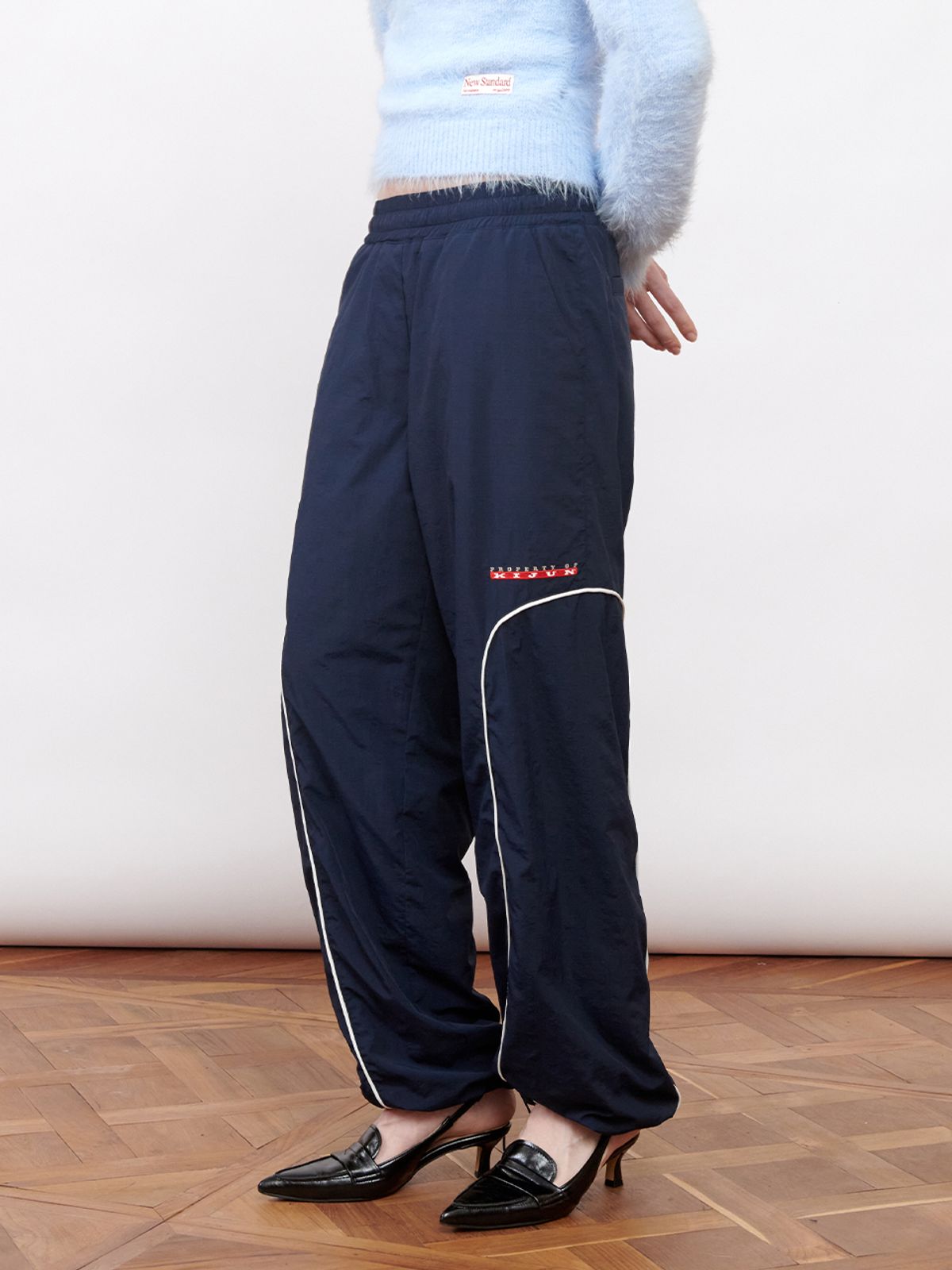 기준(KIJUN) Logo Woven Jogger Pants Navy