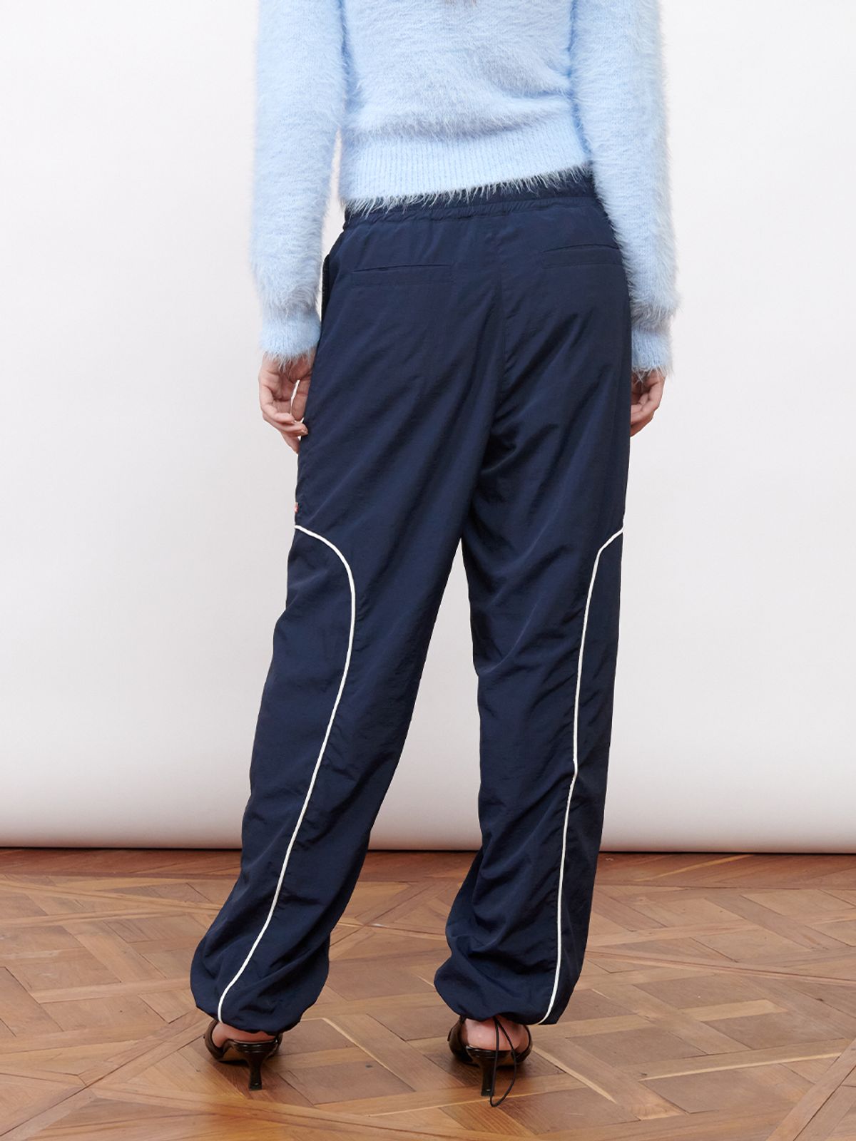 기준(KIJUN) Logo Woven Jogger Pants Navy